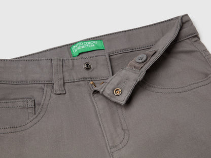 Benetton_Five Pocket Slim Fit Trousers_4TCGCE00P_00W_03