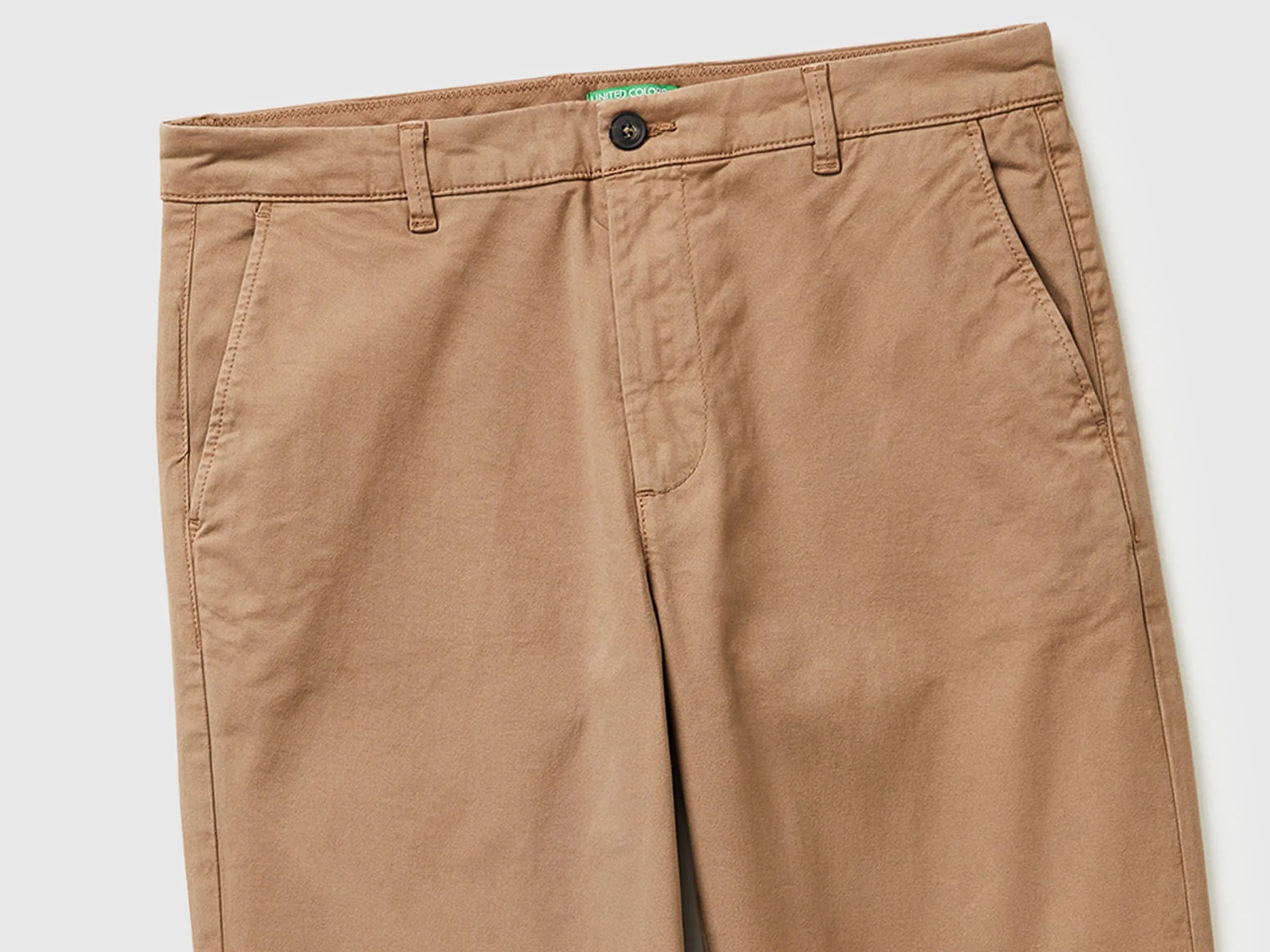 Benetton Brown Men Straight Fit Chinos SKU: 4TZYUF05H_04B Image 03