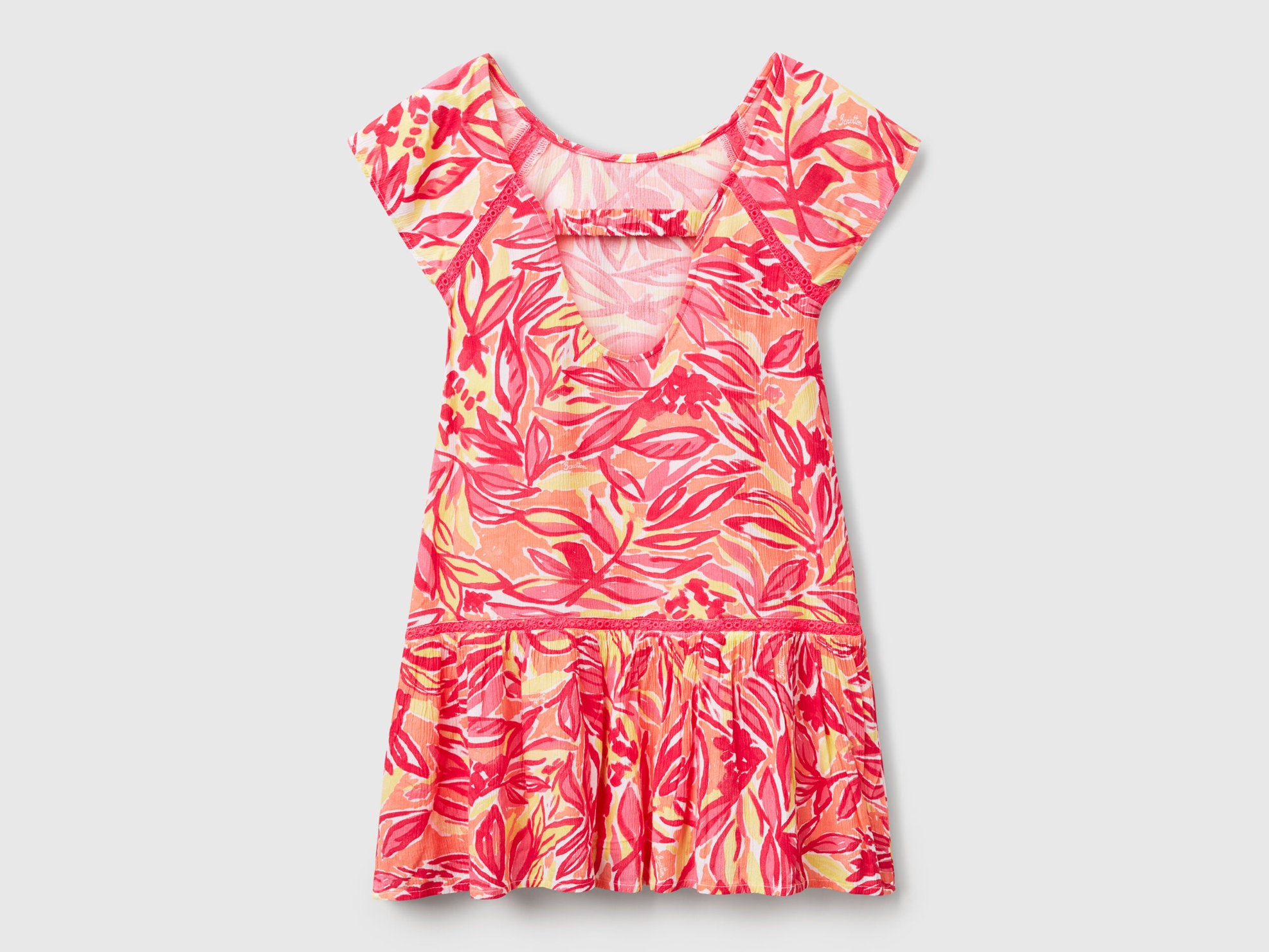 Benetton_Dress with Tropical Print_4UIACV03G_73K_02