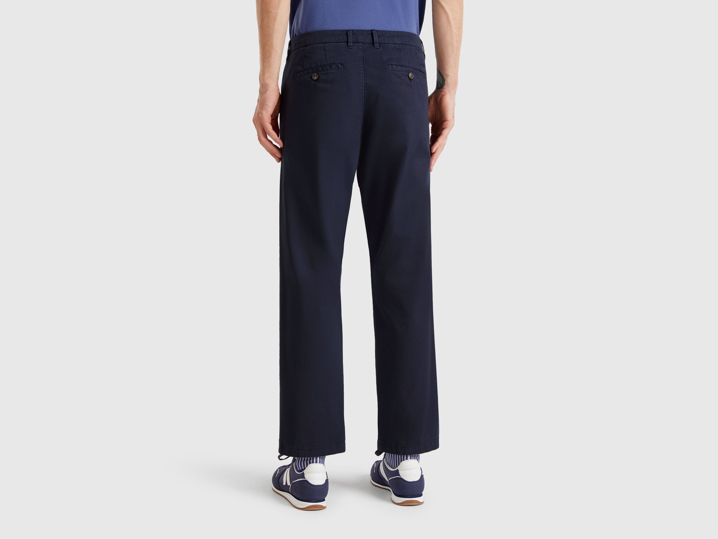 Benetton_Straight Fit Chinos_4UN4UF05H_016_03