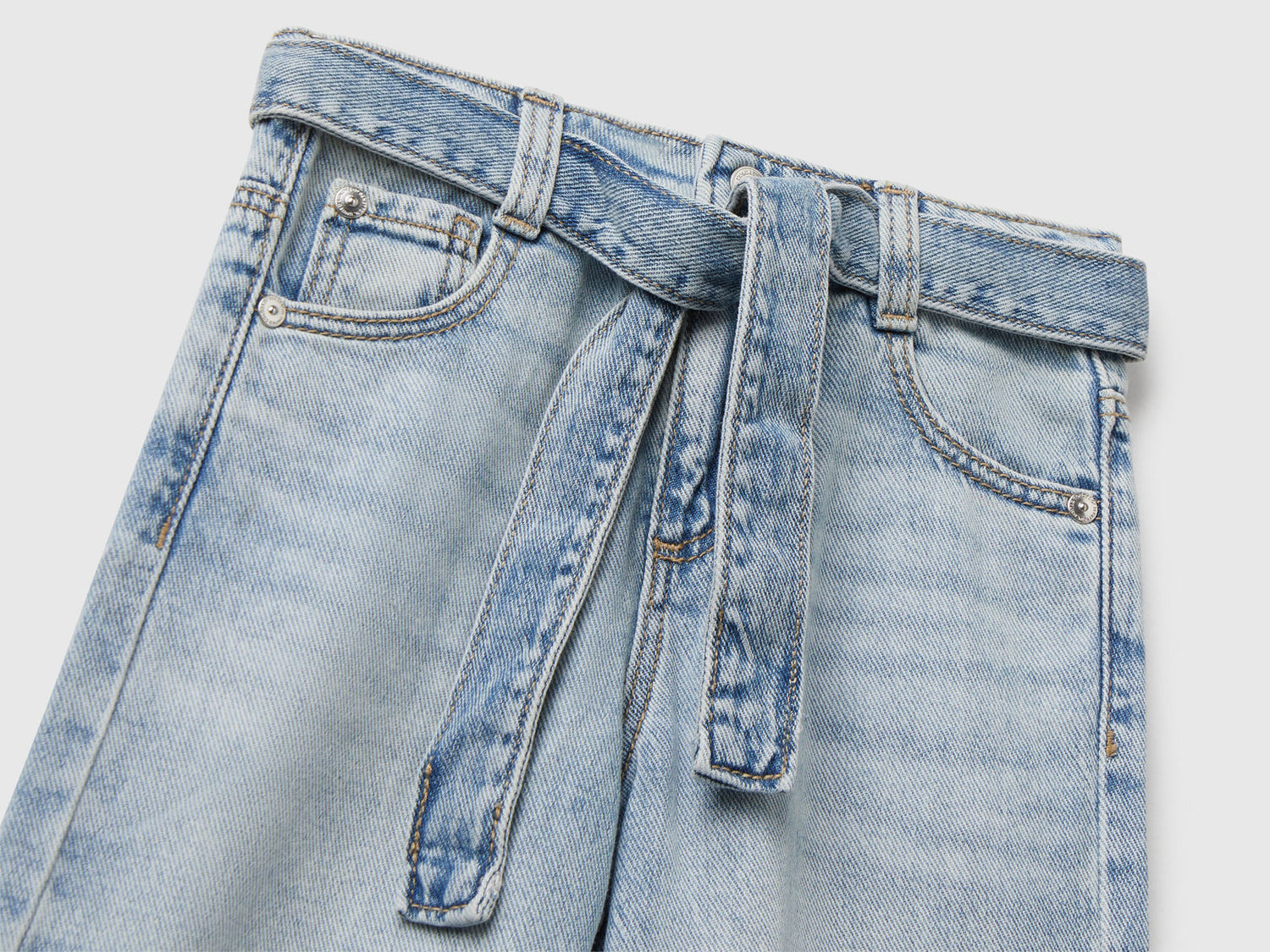 Benetton_Light Blue_Wide Fit Jeans with Sash_4UTPGE02M_902_03