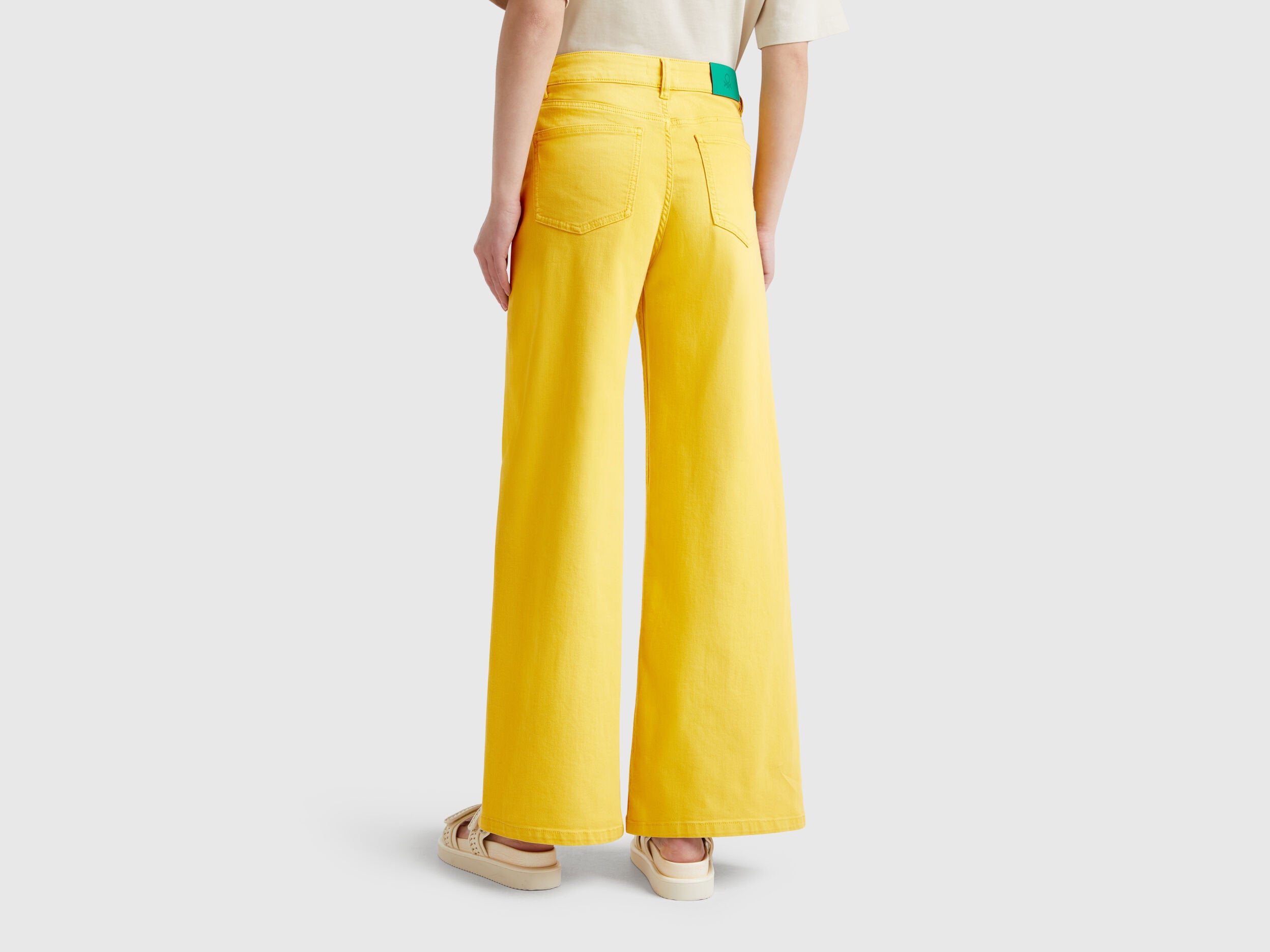 Benetton_Loose Fit Trousers_4WDDDE029_36H_03