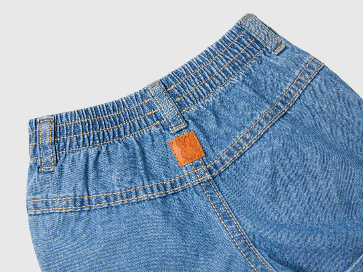 Light Denim Shorts_4Xr6A900O_902_02