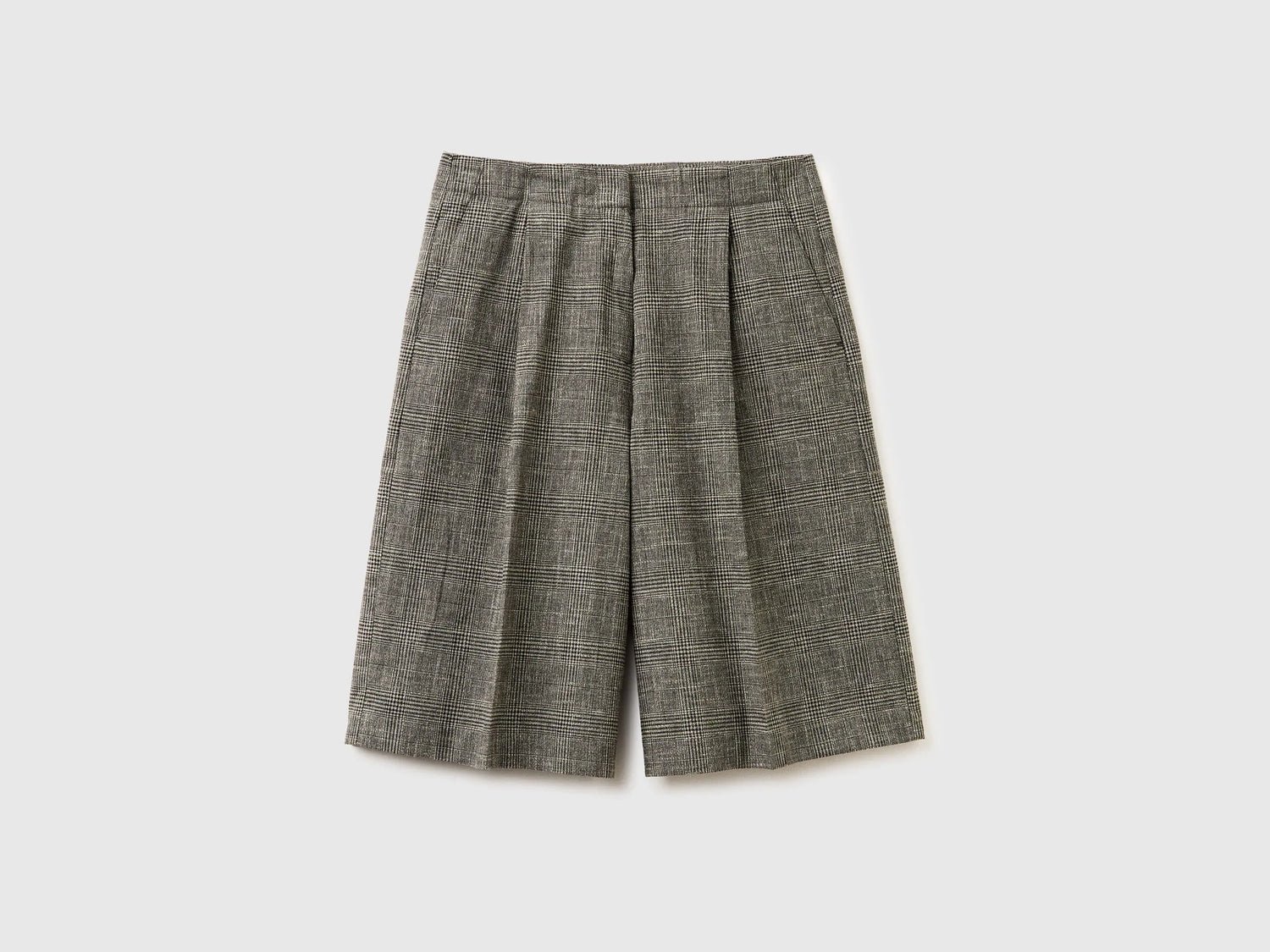 Benetton Gray Women Prince of Wales Bermudas SKU: 4Z8ED902H_901 Image 01