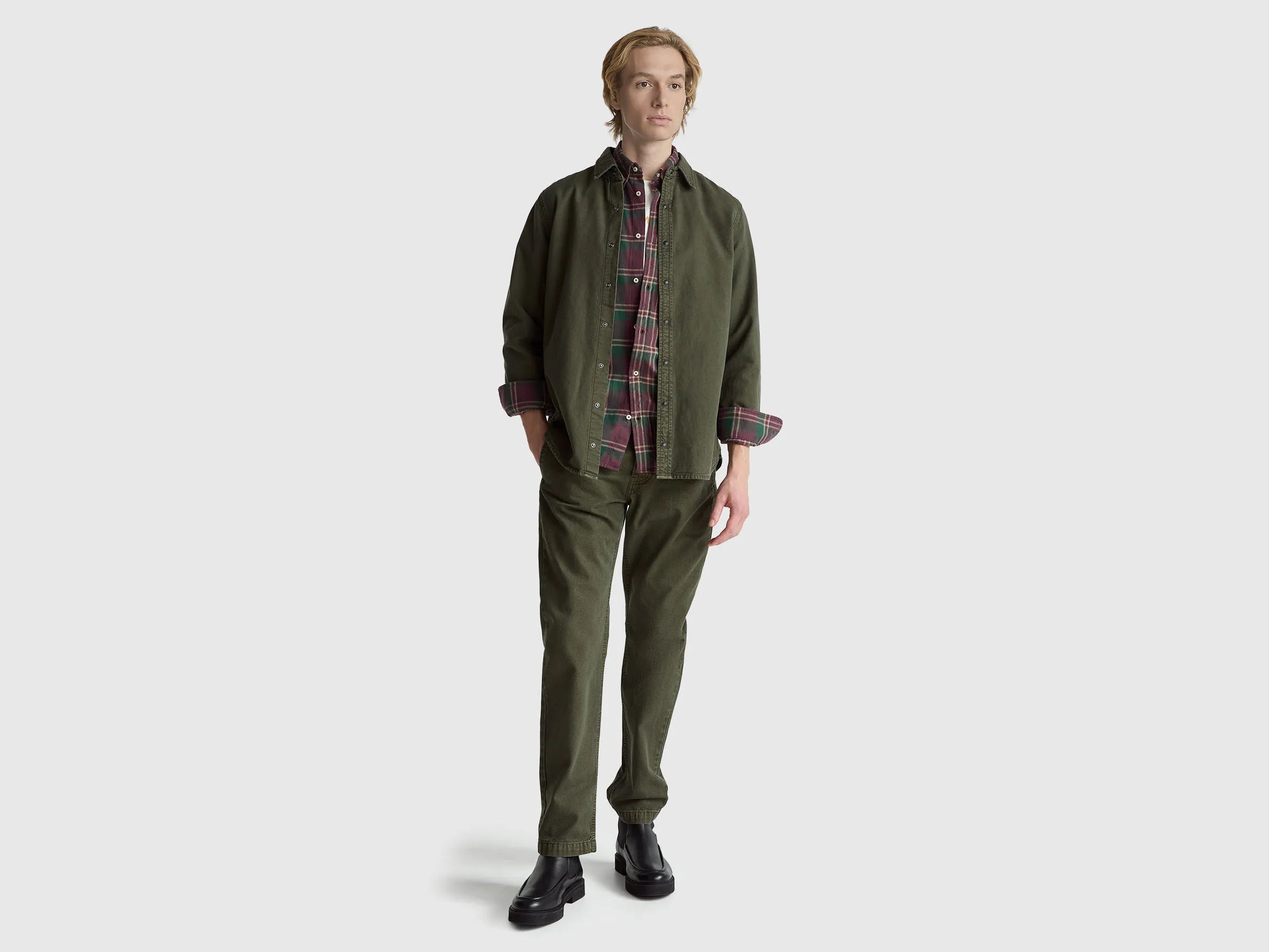 Benetton_Dark Gray_Slim Fit Shirt in 100% Cotton_500VUQ06H_87V_03