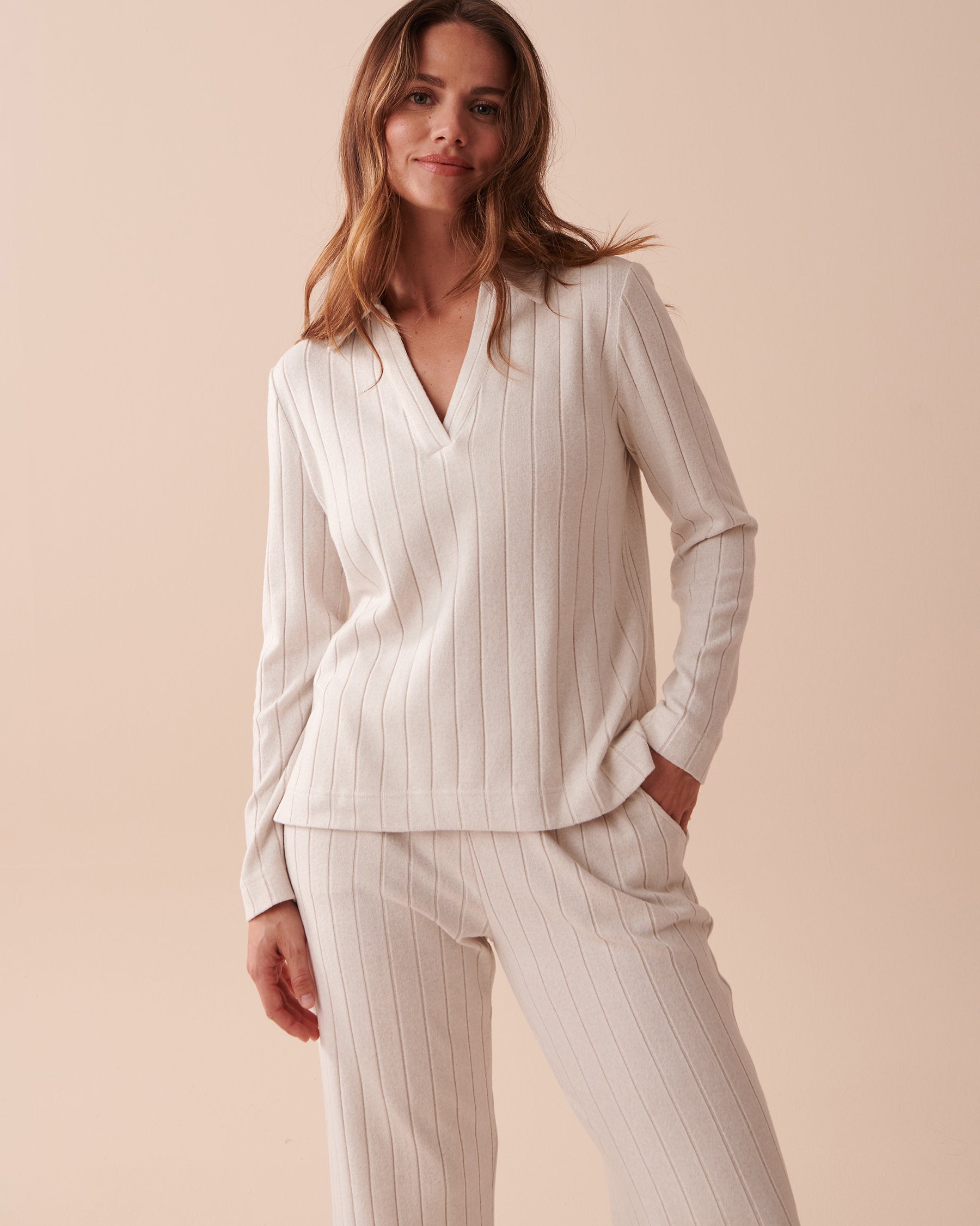 Ribbed Knit L/Slv V Neck_50100080_20079_01