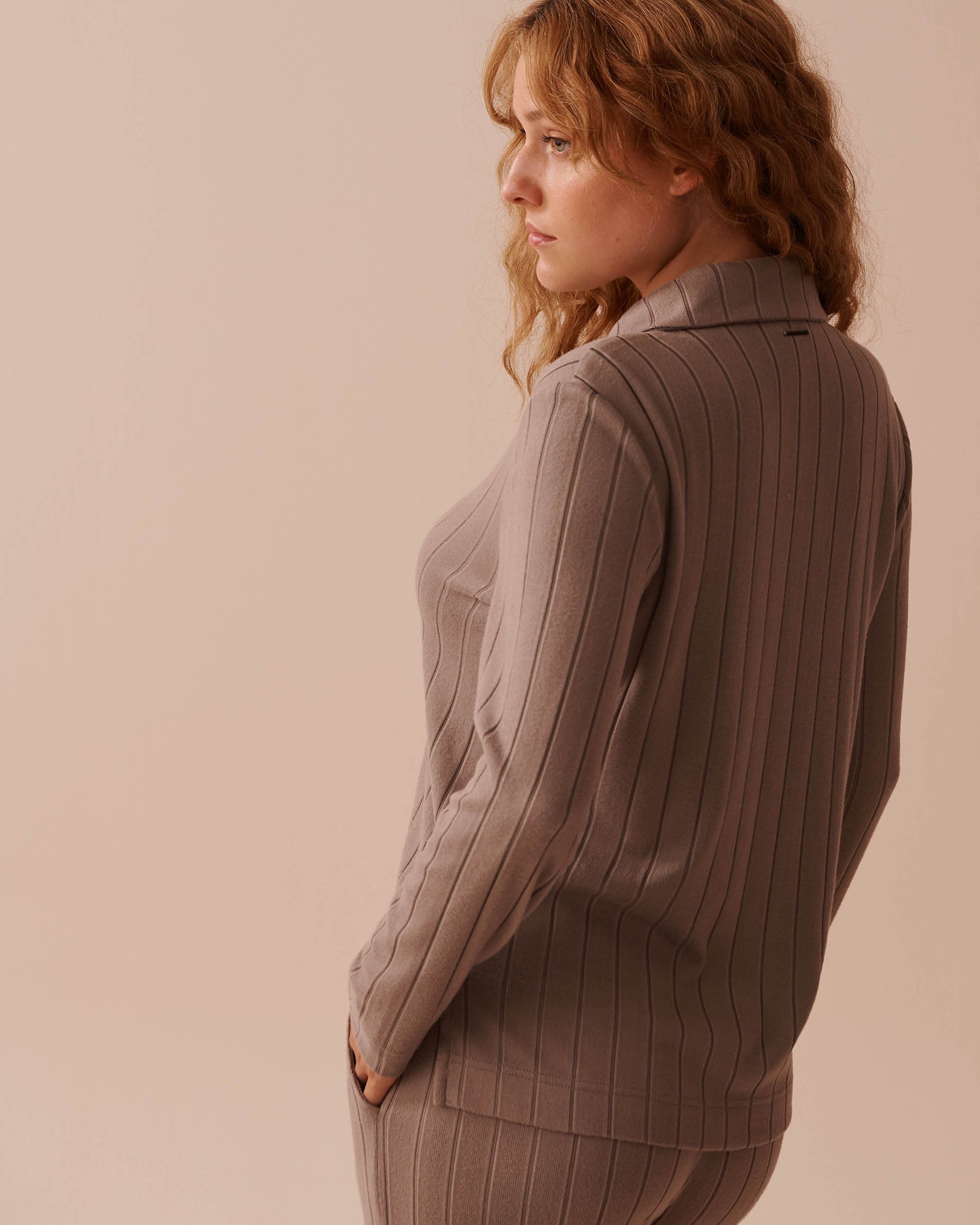 Ribbed Long Sleeve Shirt_50100095_00011_02
