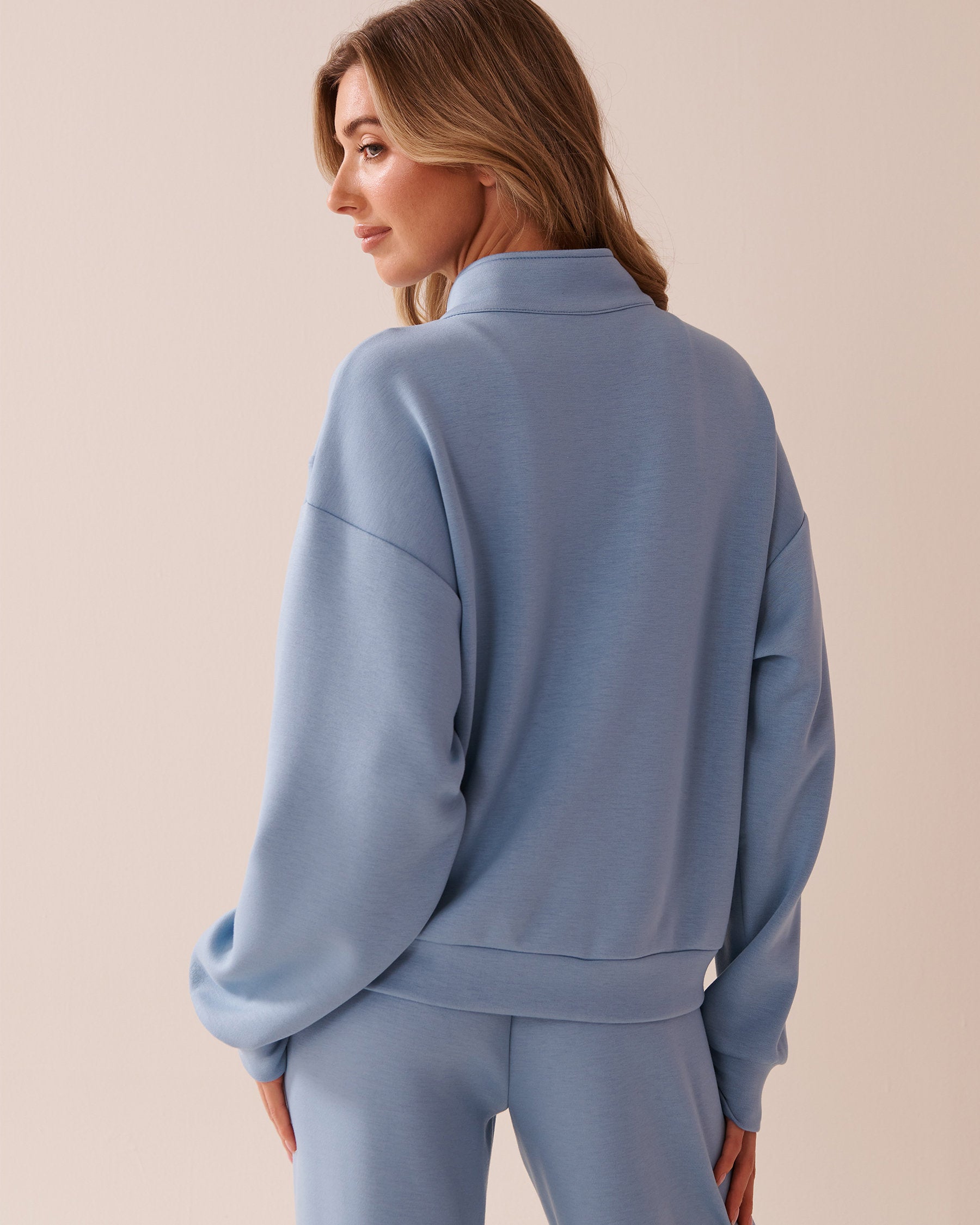 La Vie en Rose_Zip-Up Sweatshirt_50100100_40050_02