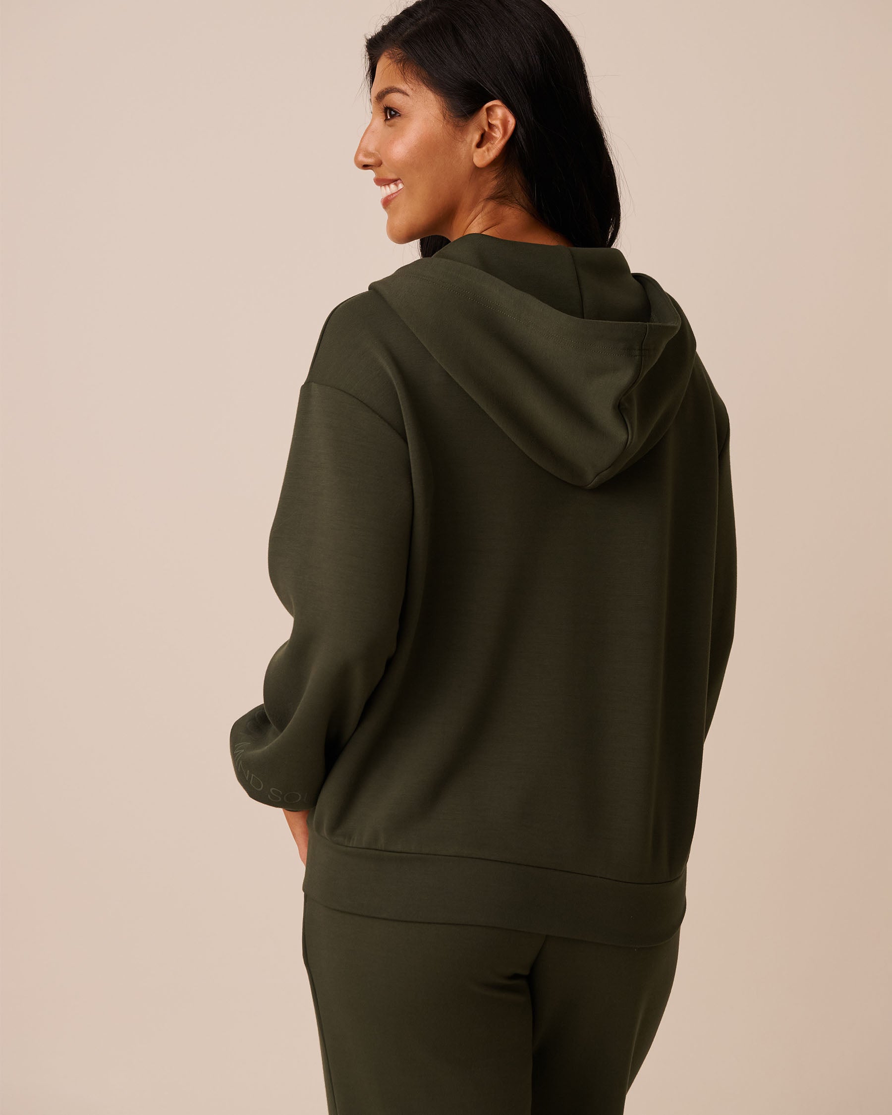 La Vie en Rose_Duffel Bag_Zip-up Hoodie_50100109_30076_02