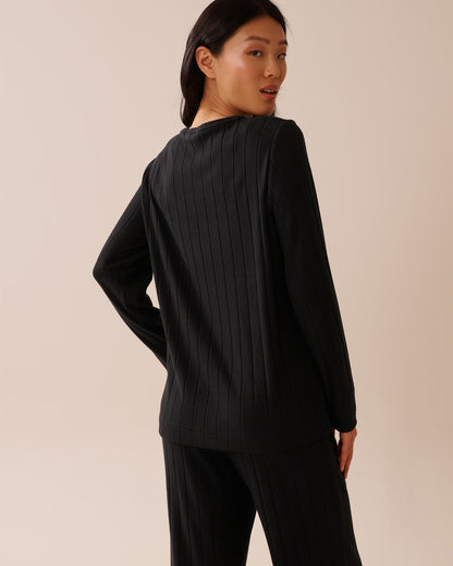 La Vie en Rose_Black Beauty_Ribbed Long Sleeve Shirt_50100112_00001_02