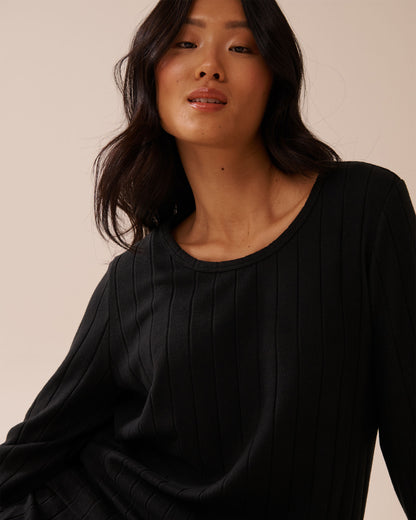 La Vie en Rose_Black Beauty_Ribbed Long Sleeve Shirt_50100112_00001_03
