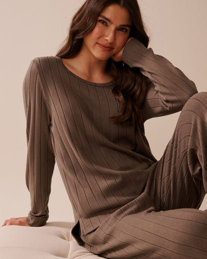 La Vie en Rose_Deep Taupe_Ribbed Long Sleeve Shirt_50100112_20094_03