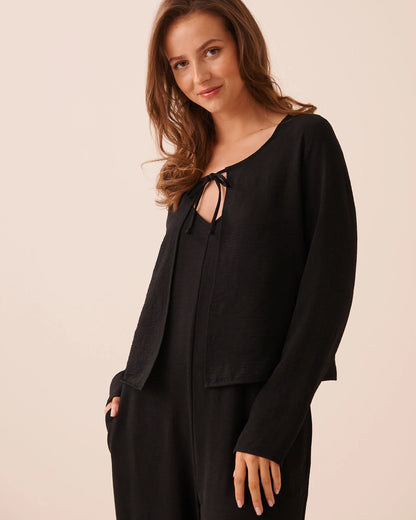 La Vie en Rose Black Beauty Women Tie-Front Crinkle Long Sleeve Top SKU: 50100133_00001 Image 01