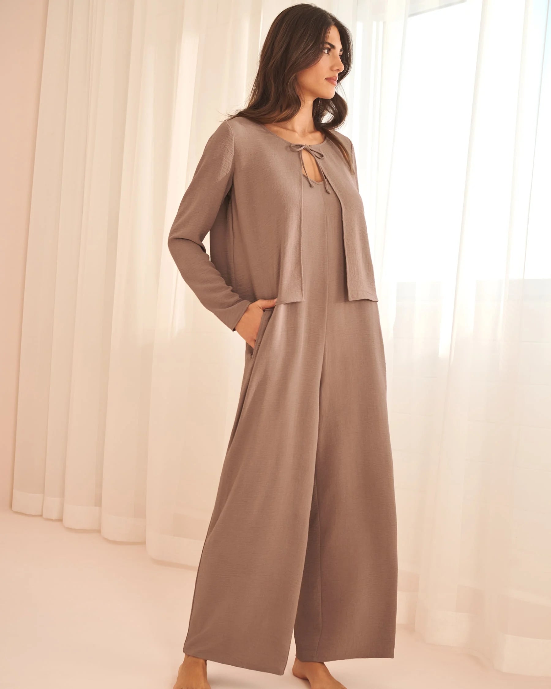 La Vie en Rose Brownie Women Tie-Front Crinkle Long Sleeve Top SKU: 50100133_20129 Image 00