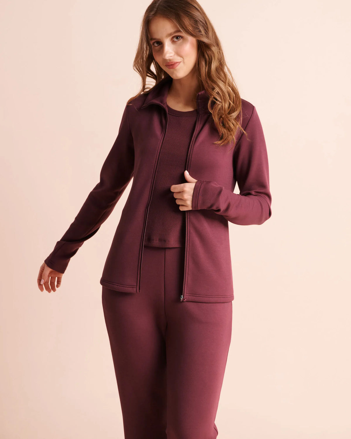 La Vie en Rose Burgundy Women Double-Knit Zip-Up Sweatshirt SKU: 50100143_50062 Image 06