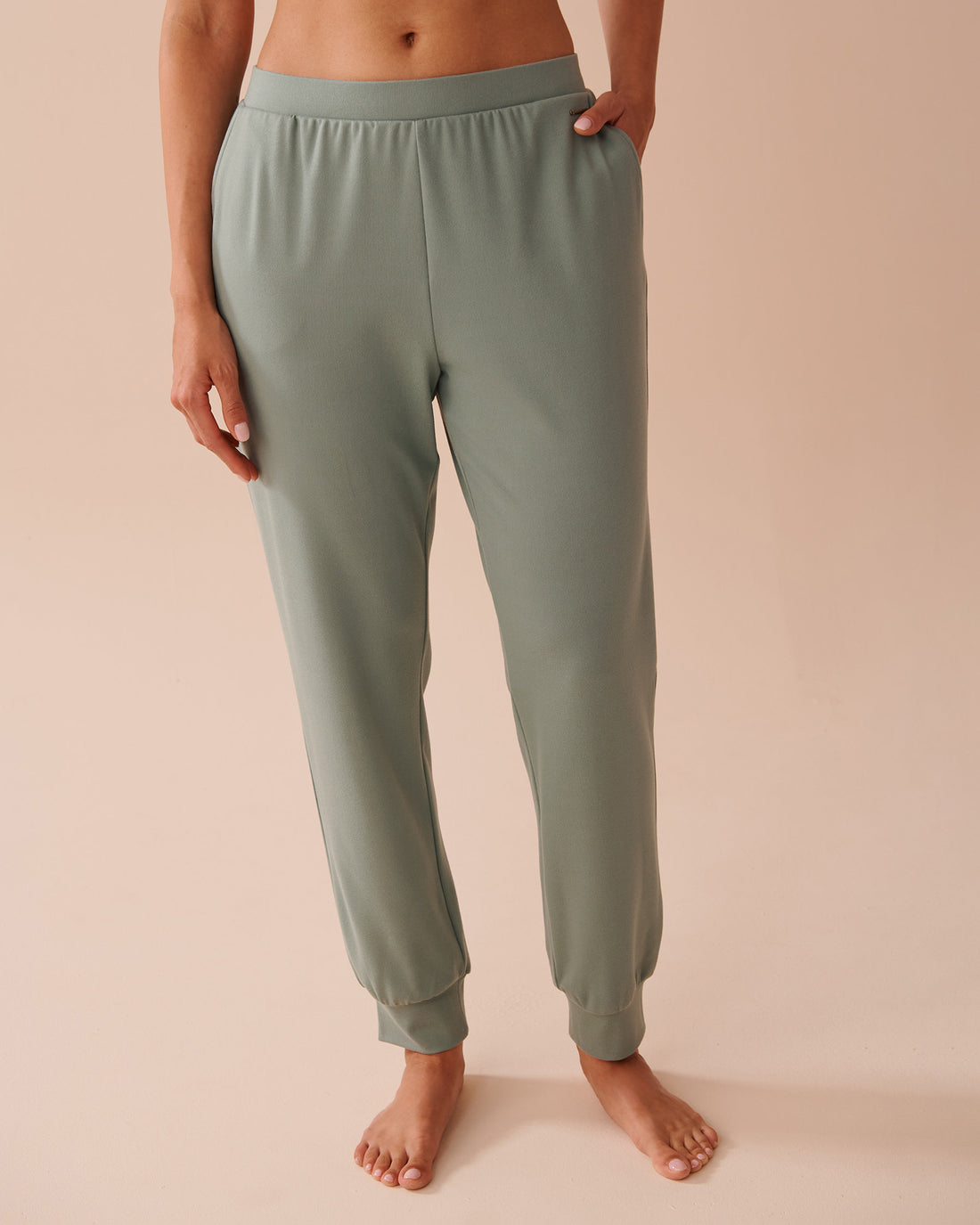 La Vie en Rose_Lightly Ribbed Jogger Pants_50200086_30019_01