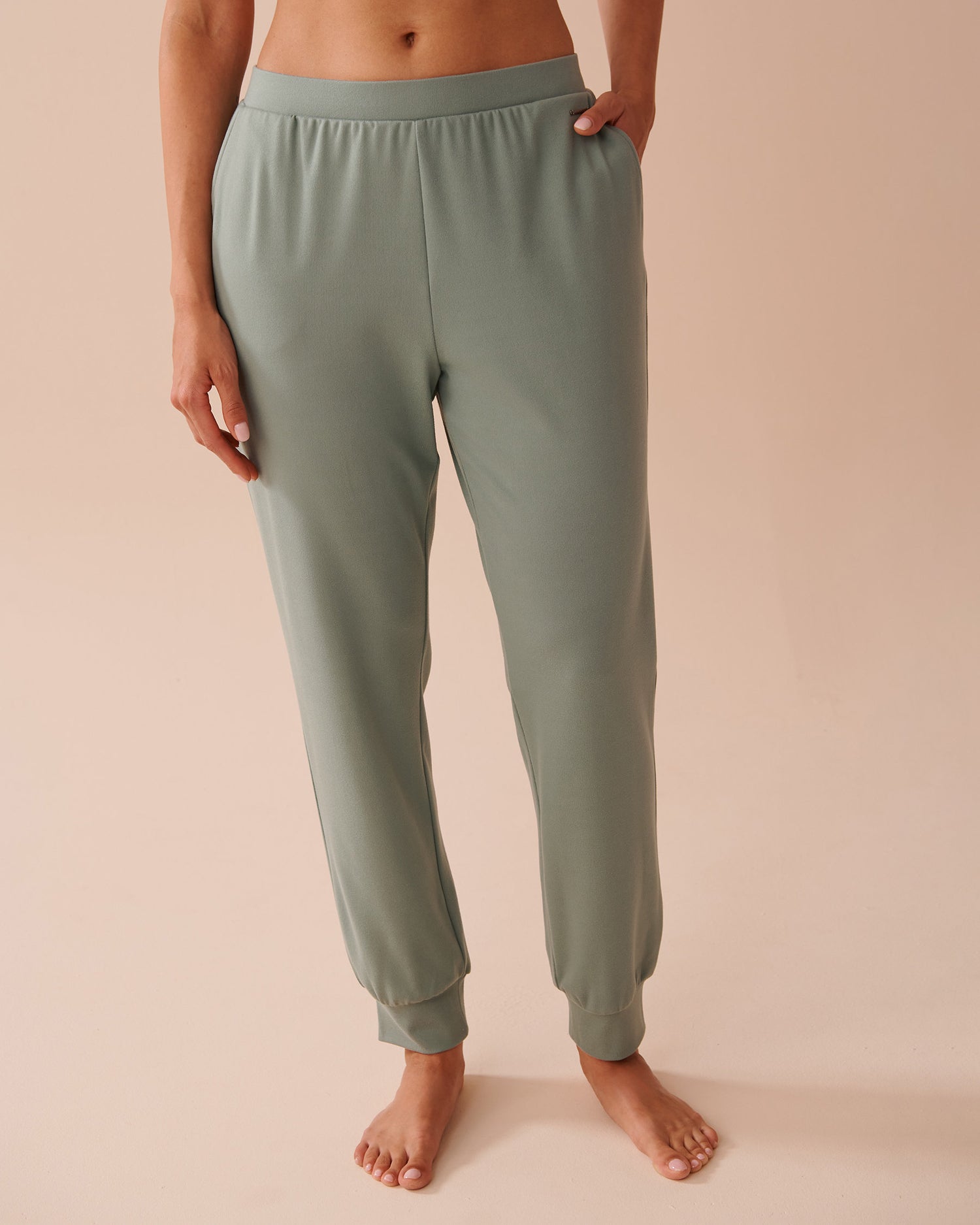 La Vie en Rose_Lightly Ribbed Jogger Pants_50200086_30019_01