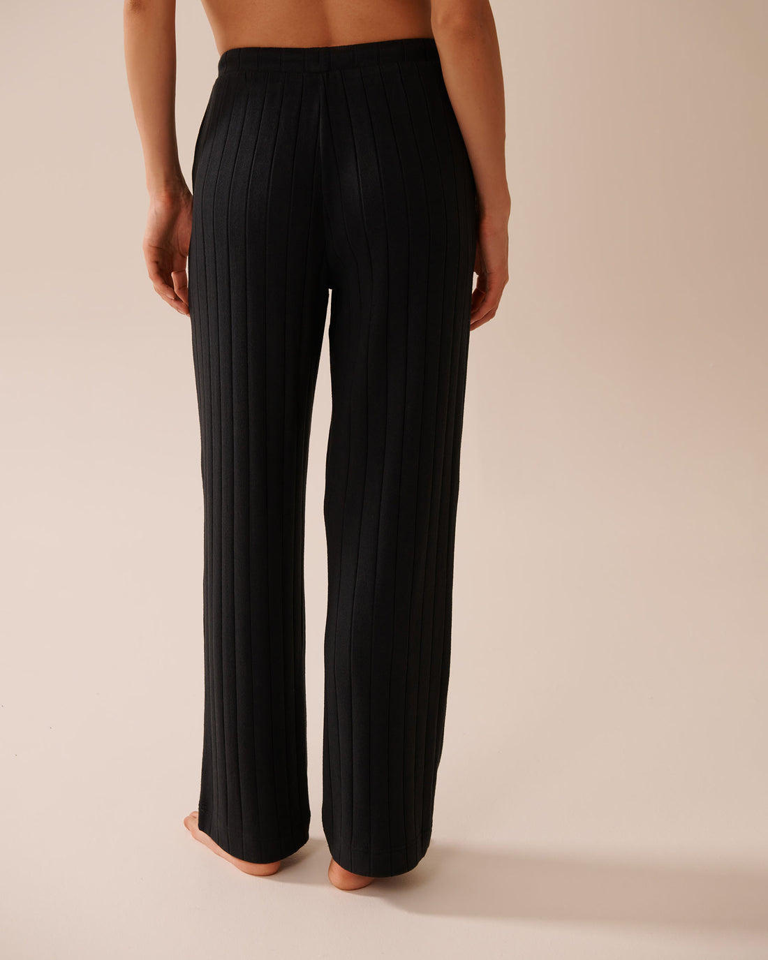 La Vie en Rose_Black Beauty_Ribbed Pants_50200099_00001_02