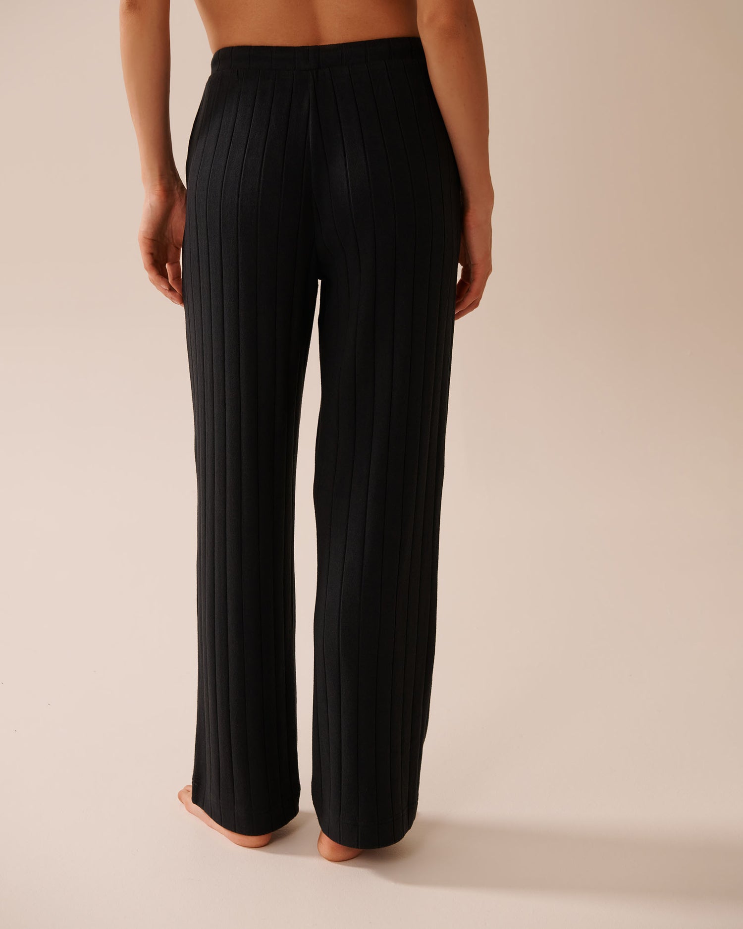 La Vie en Rose_Black Beauty_Ribbed Pants_50200099_00001_02