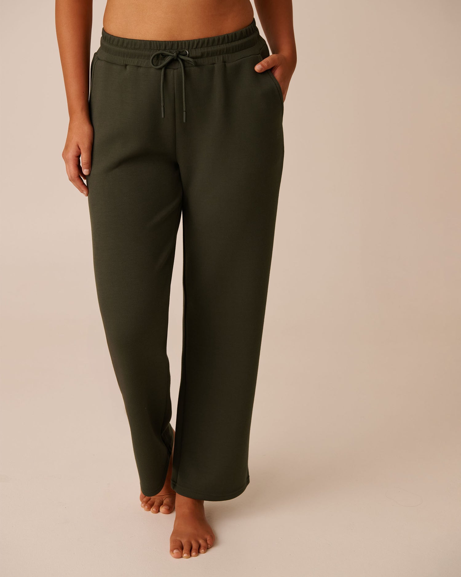 La Vie en Rose_Duffel Bag_Wide Leg Pants_50200101_30076_01