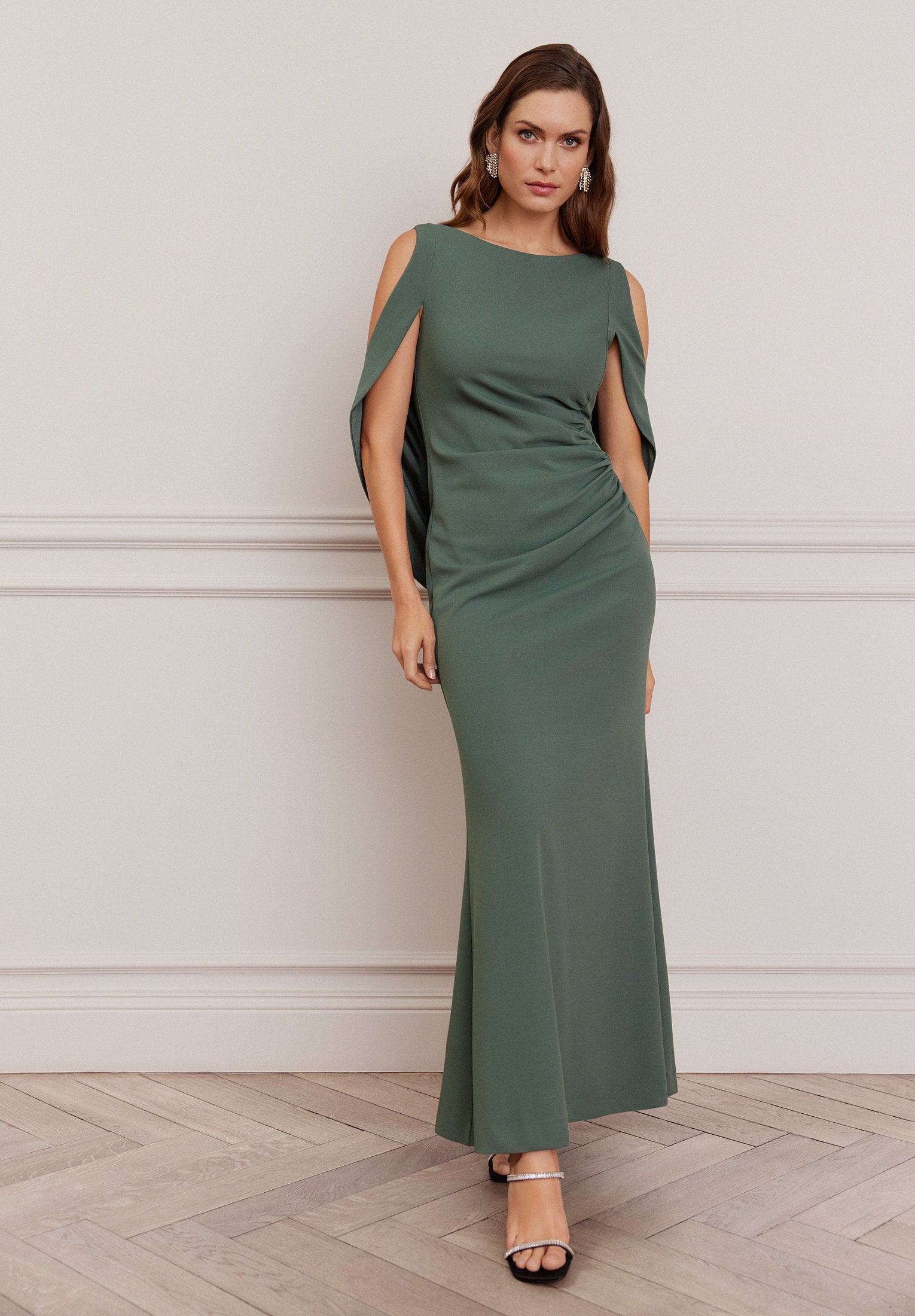 Vera Mont_Evening Dress with Lace_5021-4467_5600_01