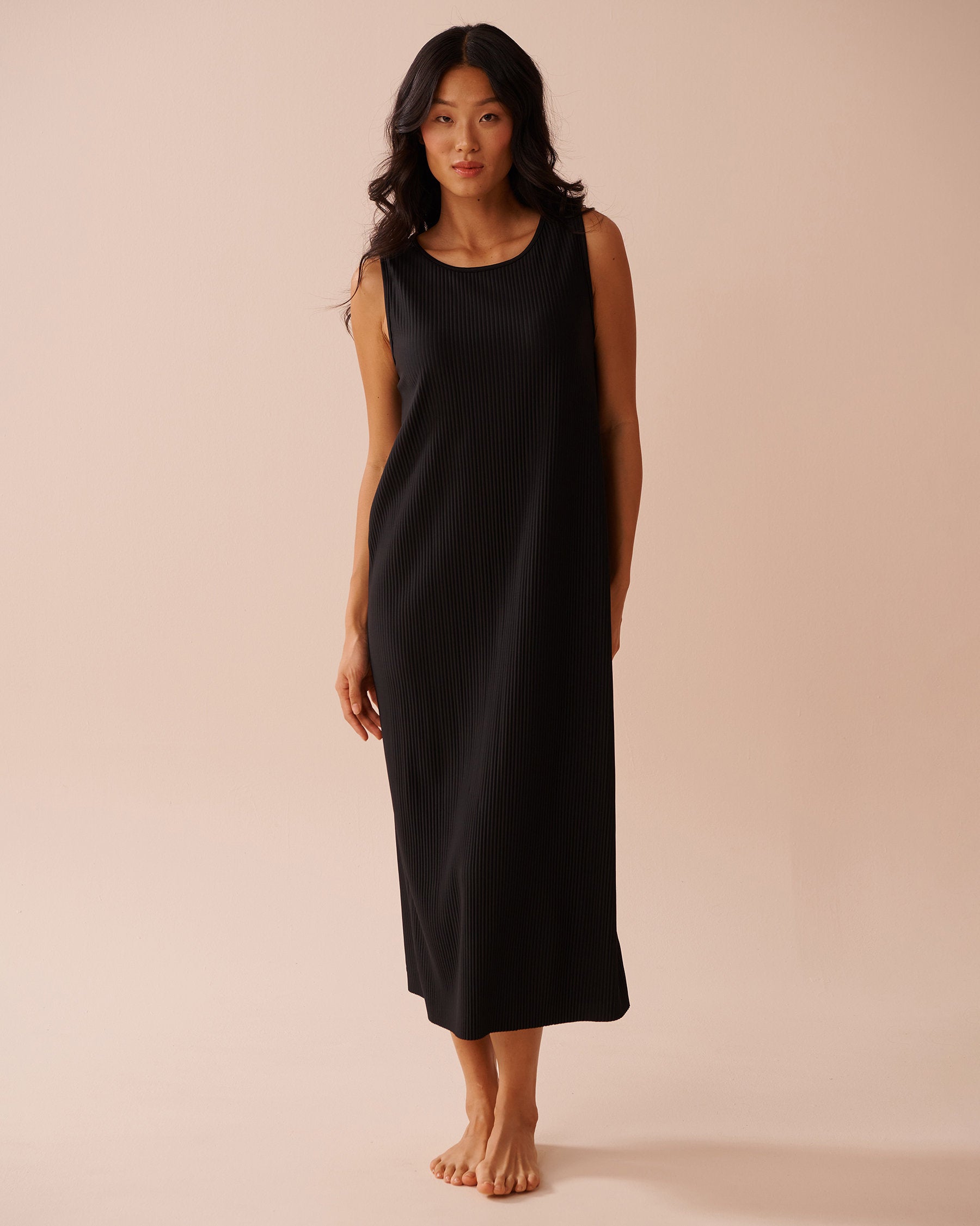 La Vie en Rose_Pleated Effect Long Sleeveless Dress_50400041_00001_04