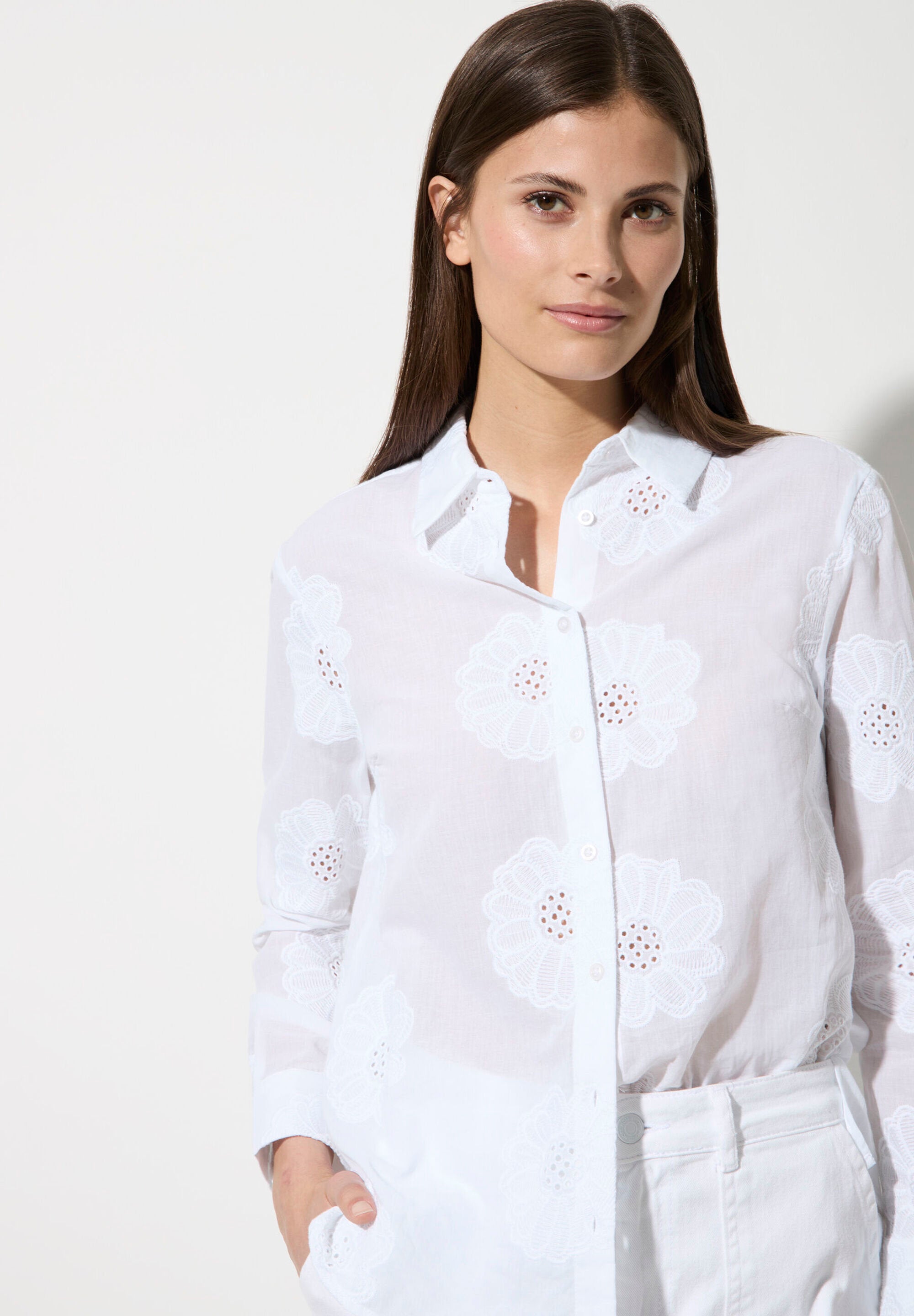 More &amp;  More_White Lace Shirt_51032000_0010_01