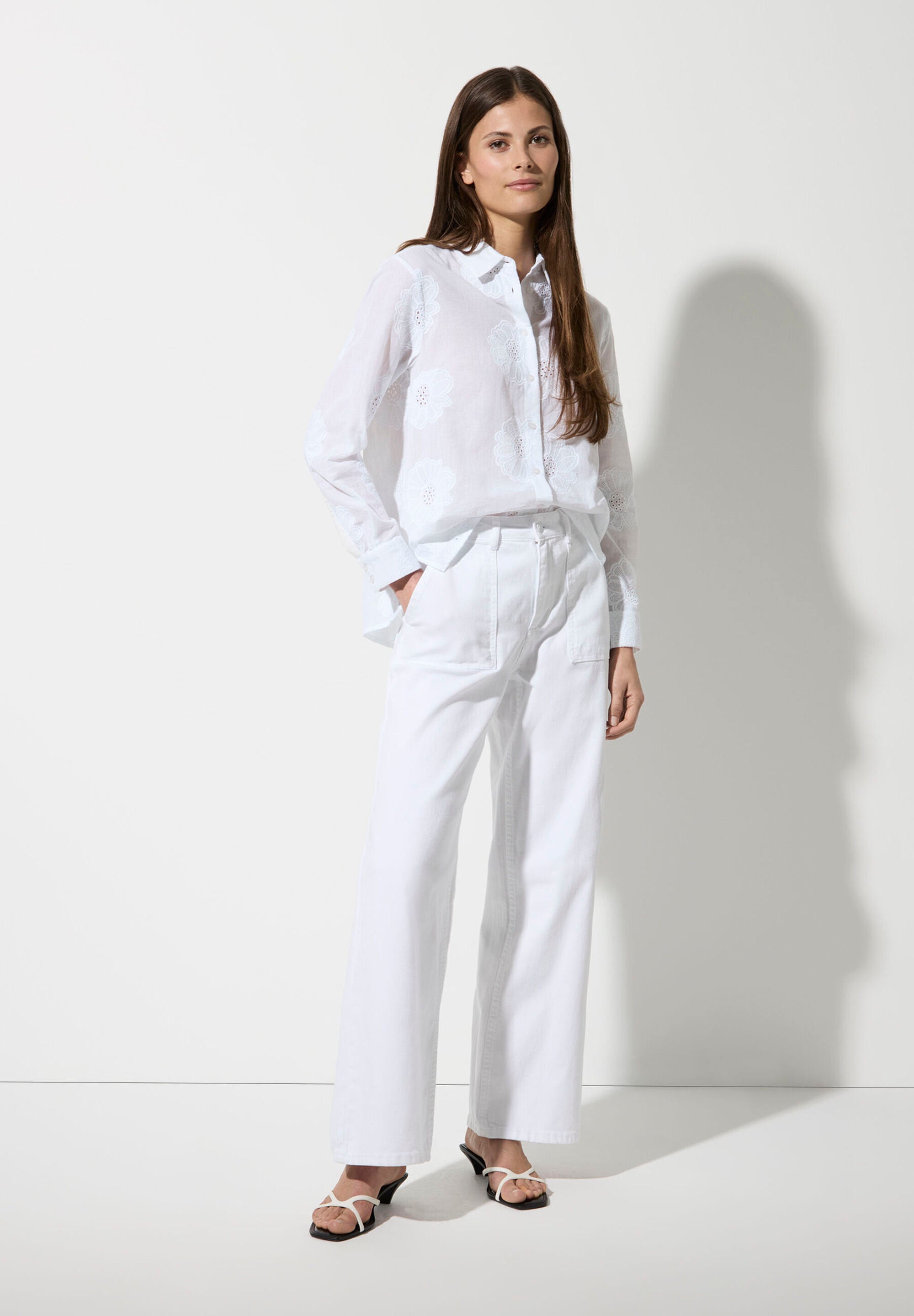 More &amp;  More_White Lace Shirt_51032000_0010_02