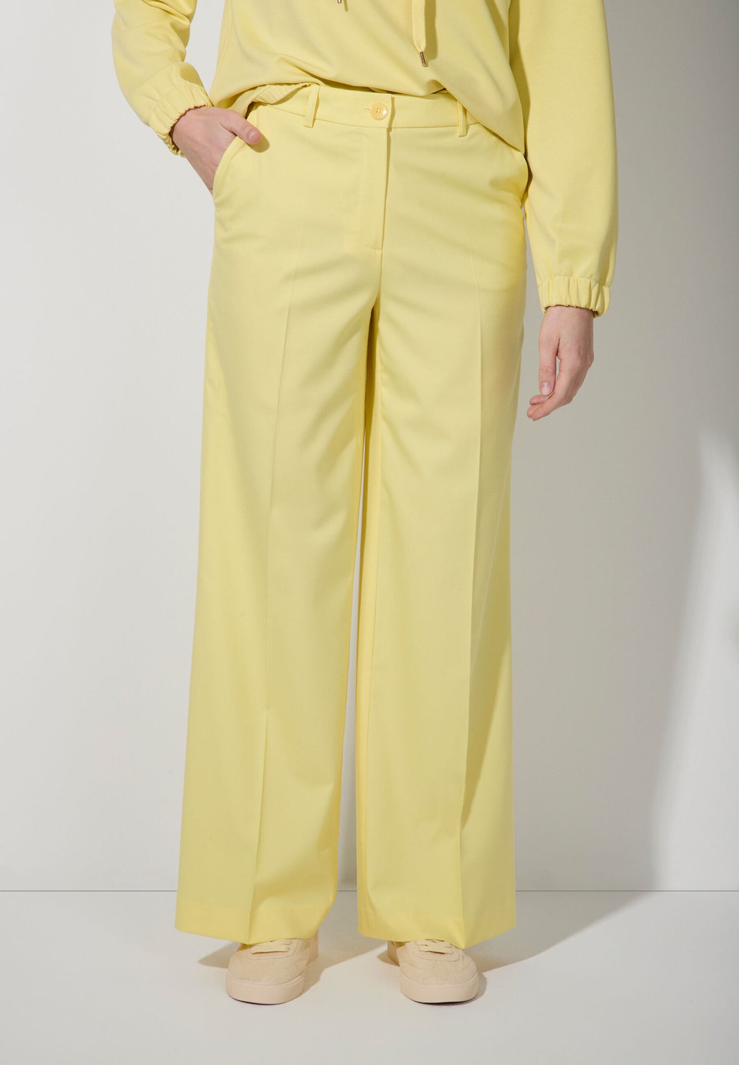 More &amp;  More_Tender Yellow Wide Trousers_51034003_0124_02