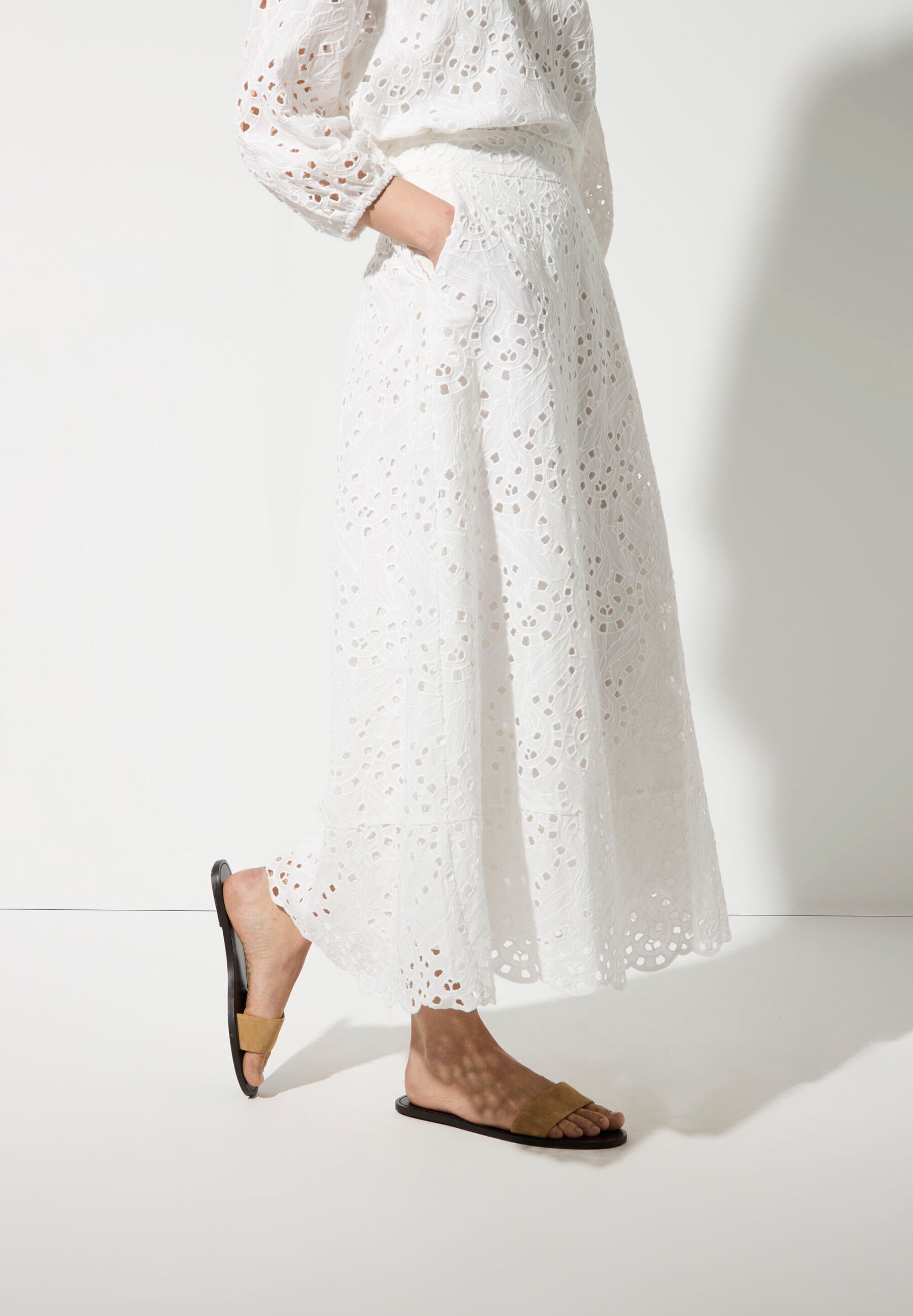 More &amp; More_Cotton Lace Long Skirt_51045055_0010_02