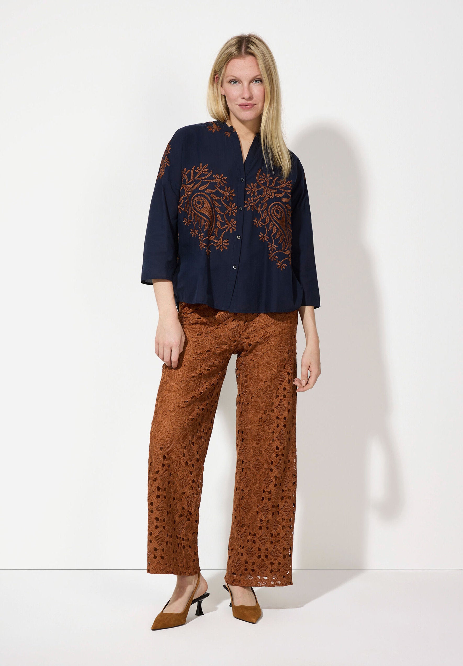 More &amp; More_Blouse with Embroidery_51062058_0370_02