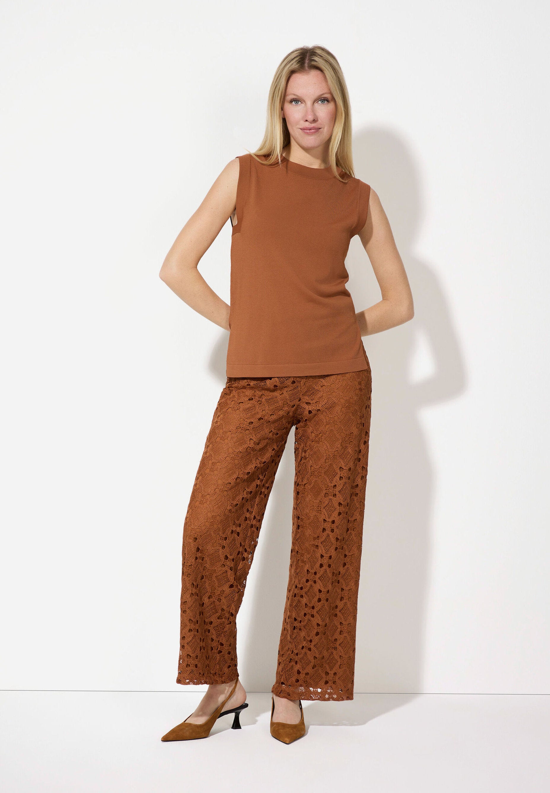 More &amp; More_Clay Brown Lace Trousers_51064058_0471_02