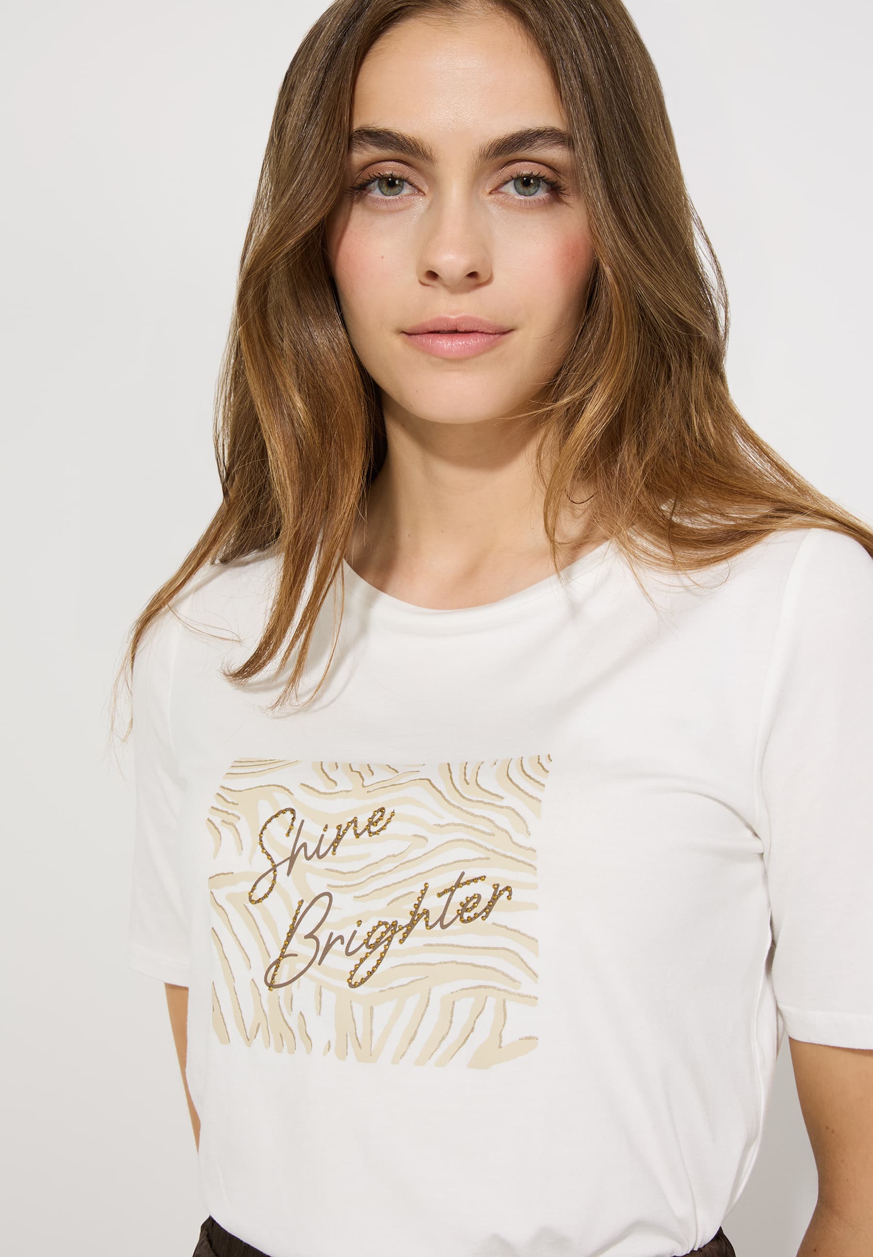 More &amp; More_Off White_T-Shirt with Front Print_51070002_0041_01