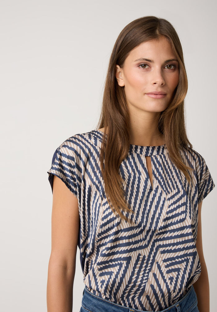 More &amp; More_Graphical Strokes Print_Satin Front Shirt with Print_51080054_3375_01
