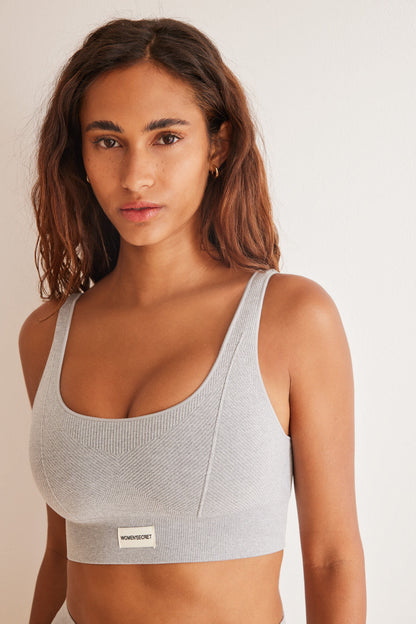 Seamless Gray Ribbed Crop Top_05