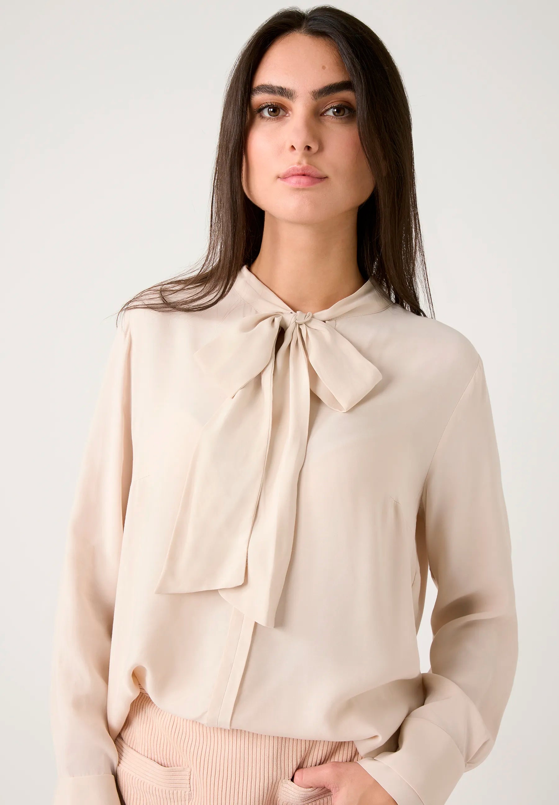 More &amp; More_Powder Creme_Pussy-Bow Blouse_51102054_0031_01