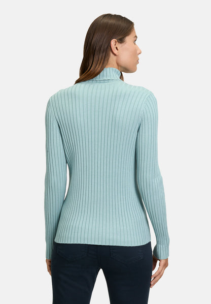 Fine Knit Sweater With Rib Structure_03