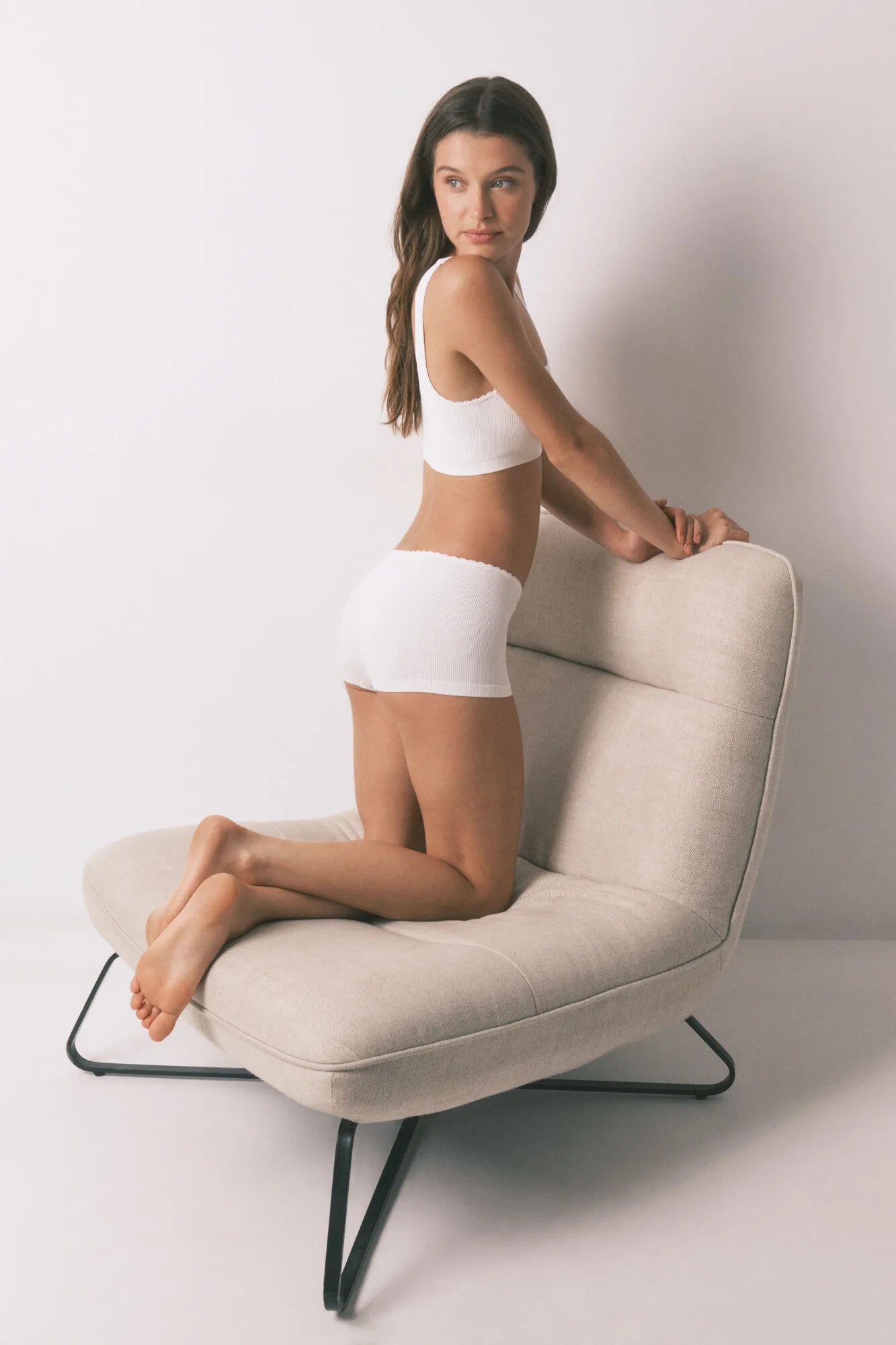 Women Secret_Ivory_White Seamless Ribbed Boxer Panty_5123001_96_03