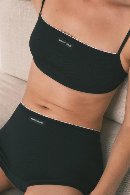 Women Secret_Black_Black Seamless Ribbed Boxer Panty_5123003_01_04