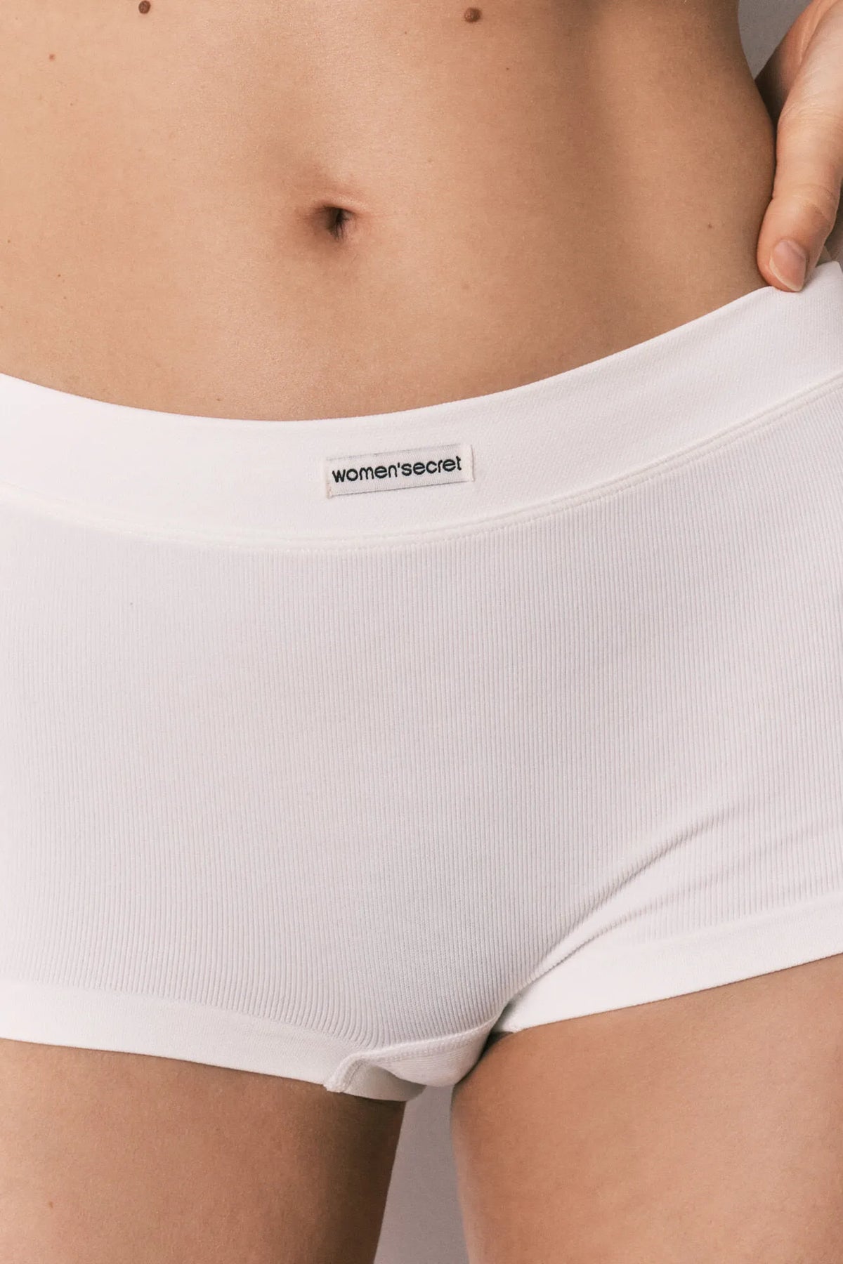 Women Secret Ivory Women White Seamless Ribbed Boxer Panty SKU: 5124049_96 Image 04