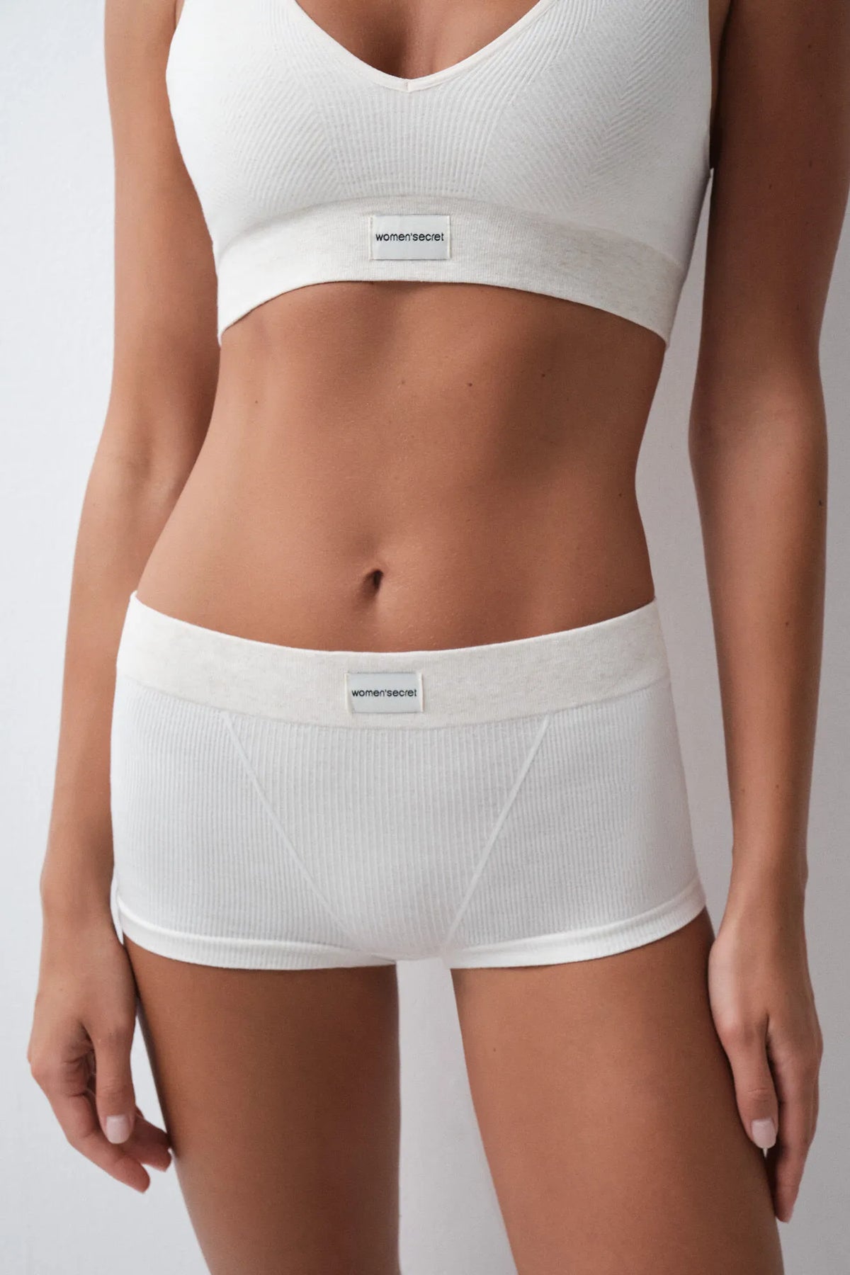 Women Secret Tan Women Beige Seamless Ribbed Boxers SKU: 5124064_34 Image 02