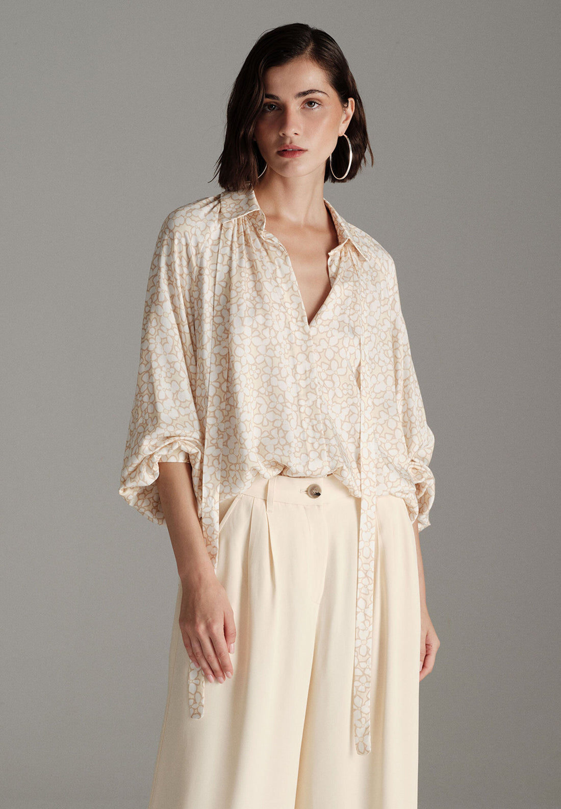 More & More_Flower Print Long Blouse with Bow_51332071_3122_01