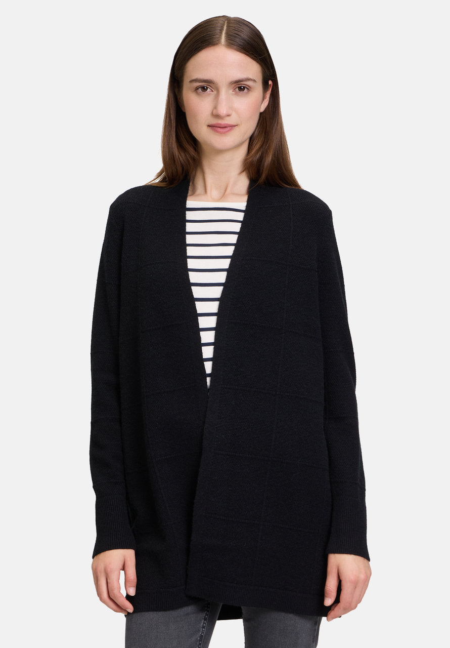 Long Knit Jacket with Structure_5152-1026_9045_01