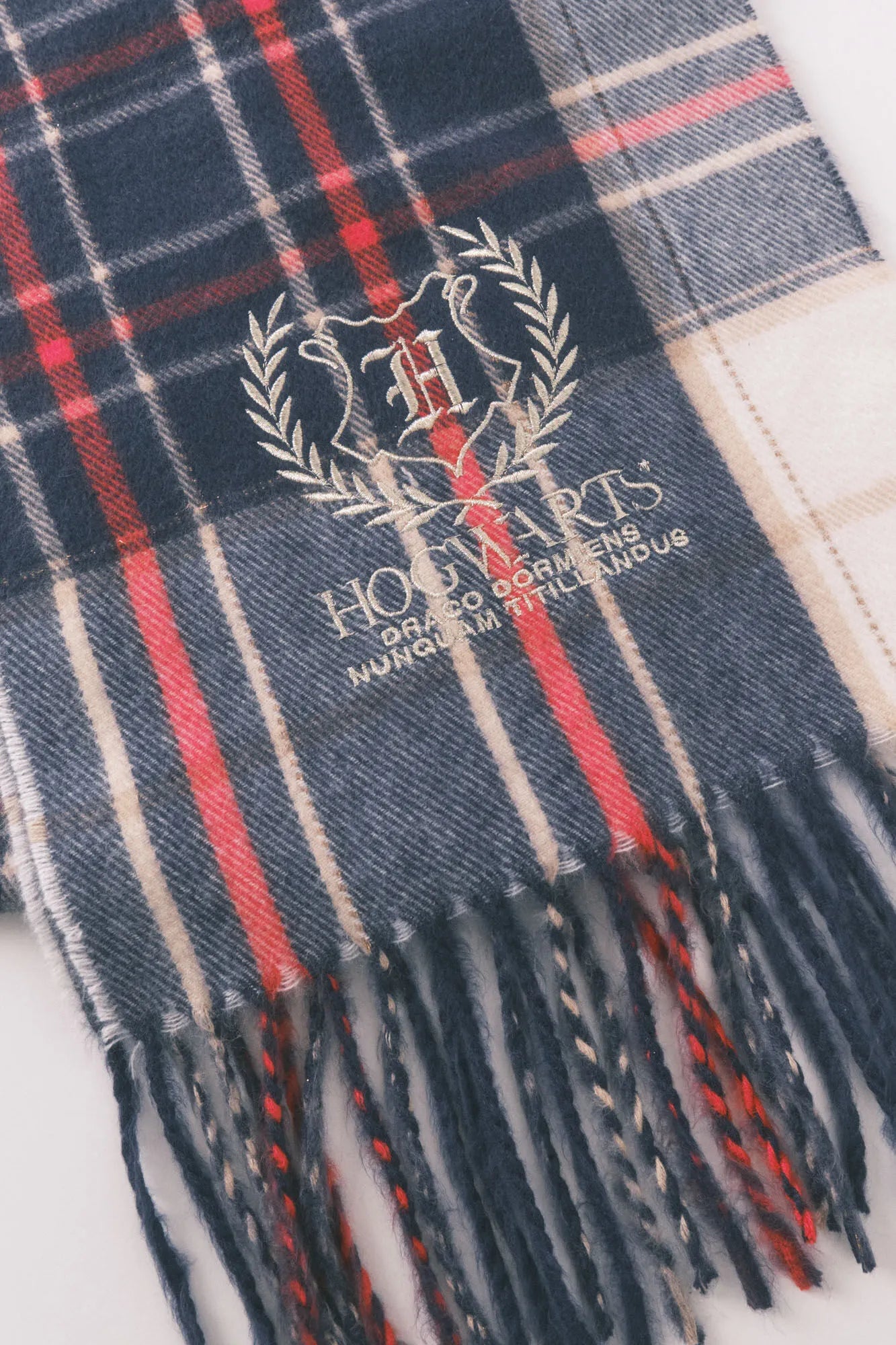 Women Secret_Multicoloured_Harry Potter Mohair Plaid Scarf_5152870_98_02