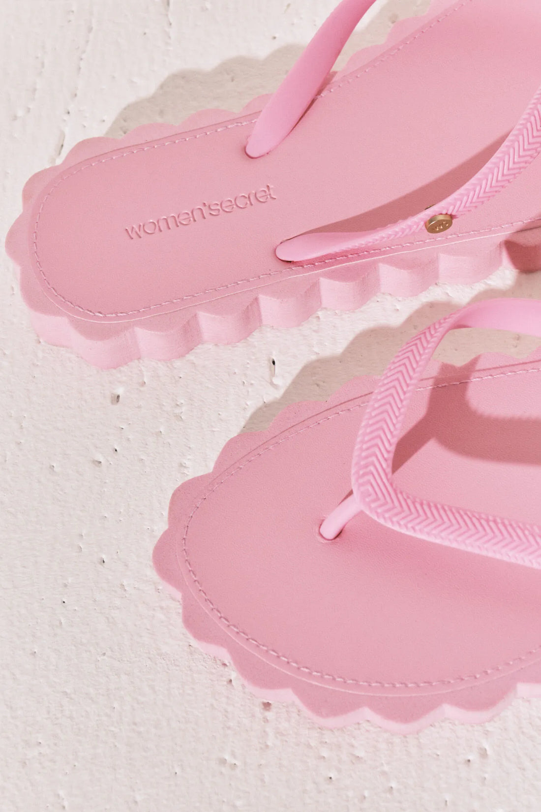 Women Secret_Pink_Pink Wavy Effect Toe Post Sandal_5163223_70_02