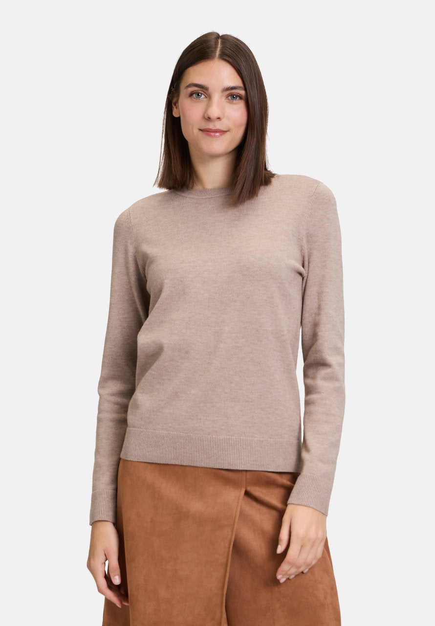 Basic Knitted Sweater with Round Neckline_5178-2907_7718_01