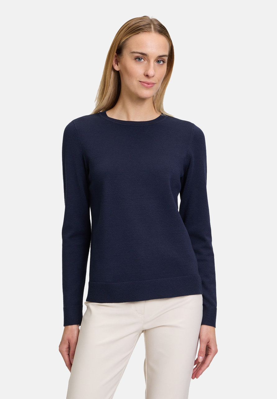 Basic Knitted Sweater with Round Neckline_5178-2907_8345_01