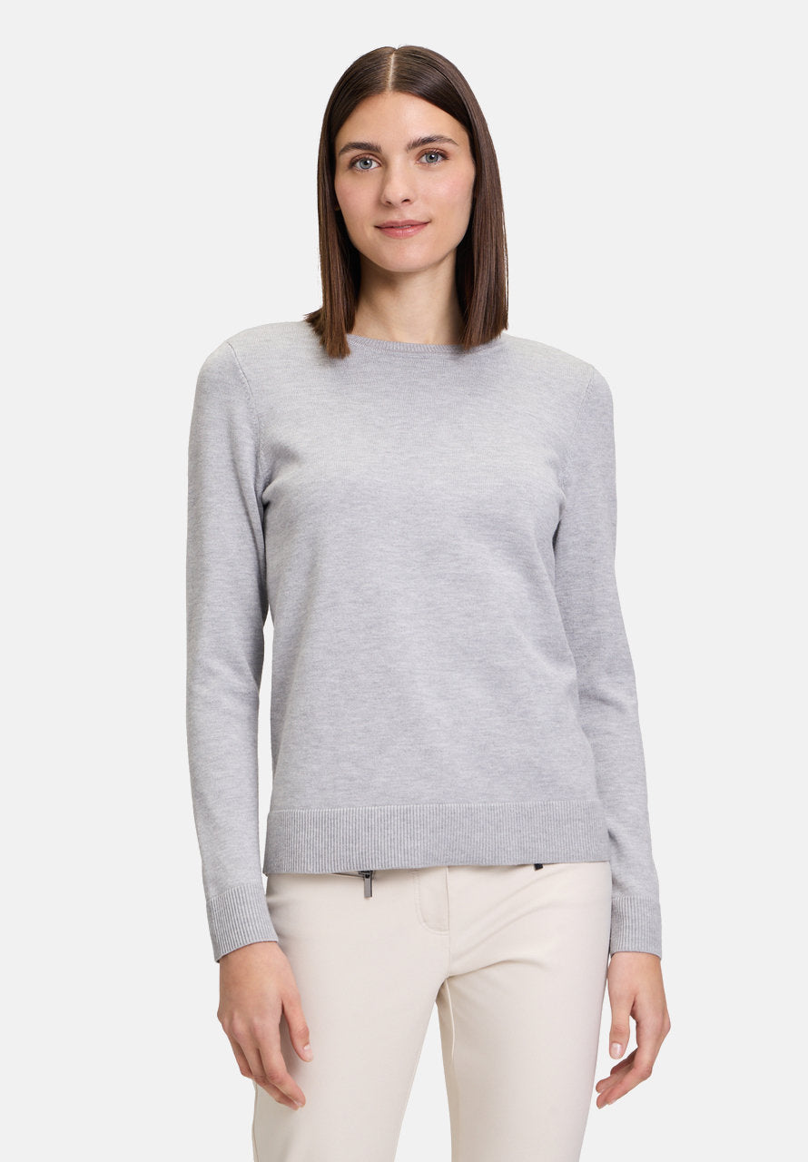 Basic Knitted Sweater with Round Neckline_5178-2907_9707_01