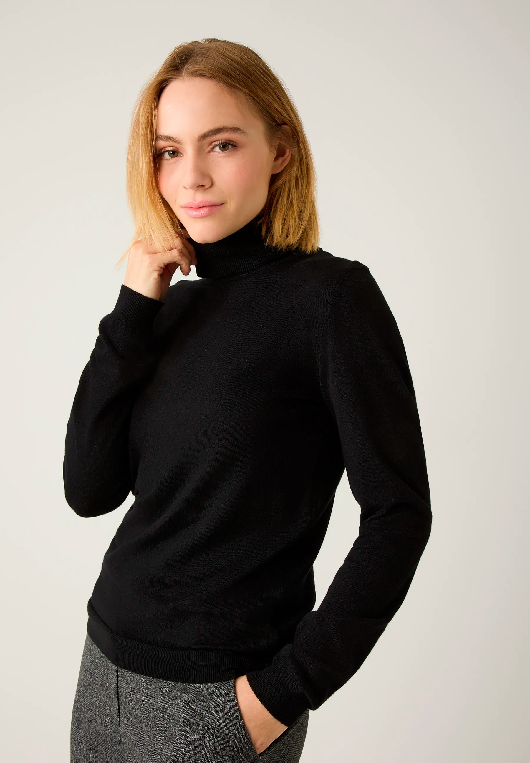 More &amp; More_Black_Roll-Neck Sweater, Fine Knit_51931537_0790_01