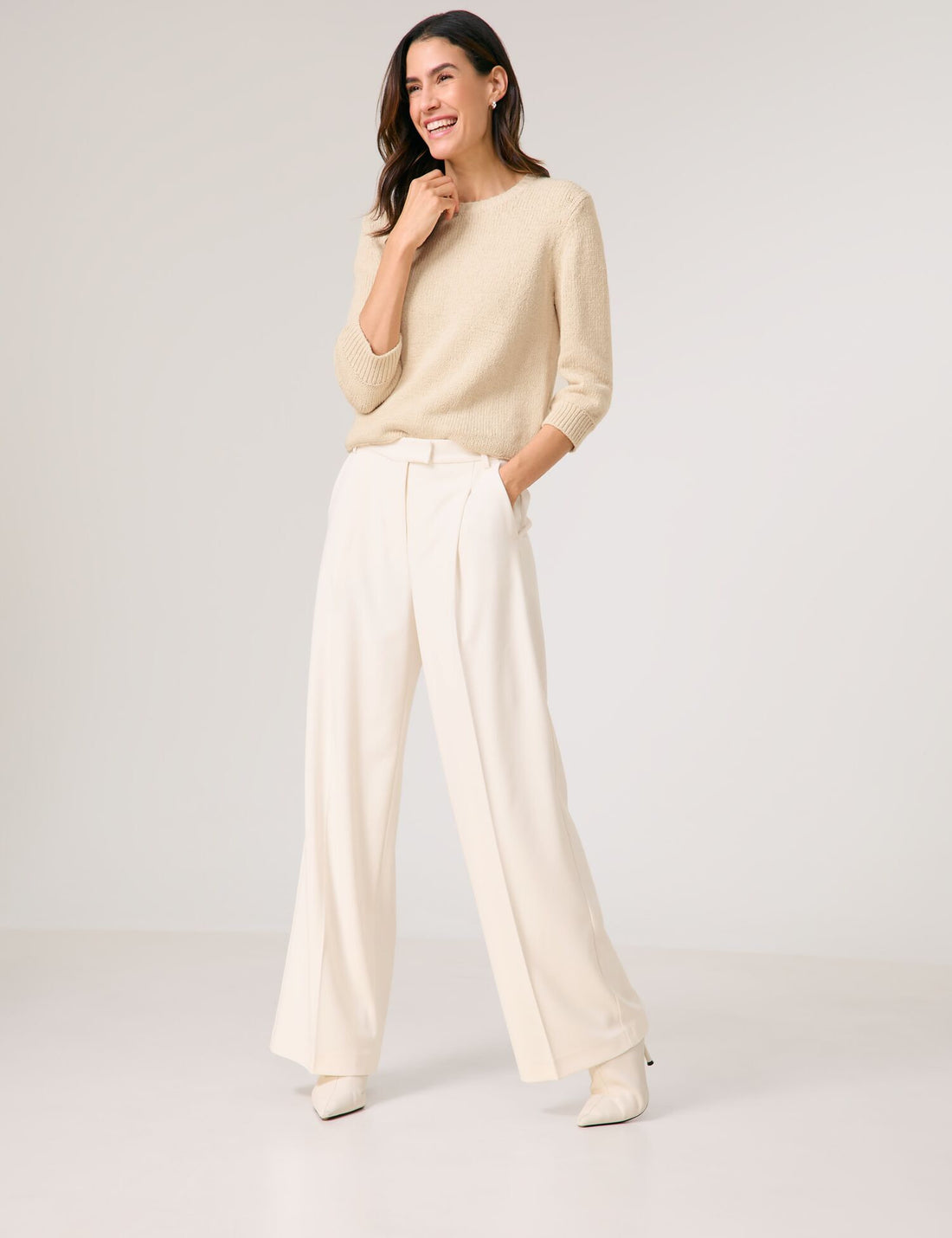 Gerry Weber_Elegant Trousers with a Wide Leg_520009-31319_90118_01